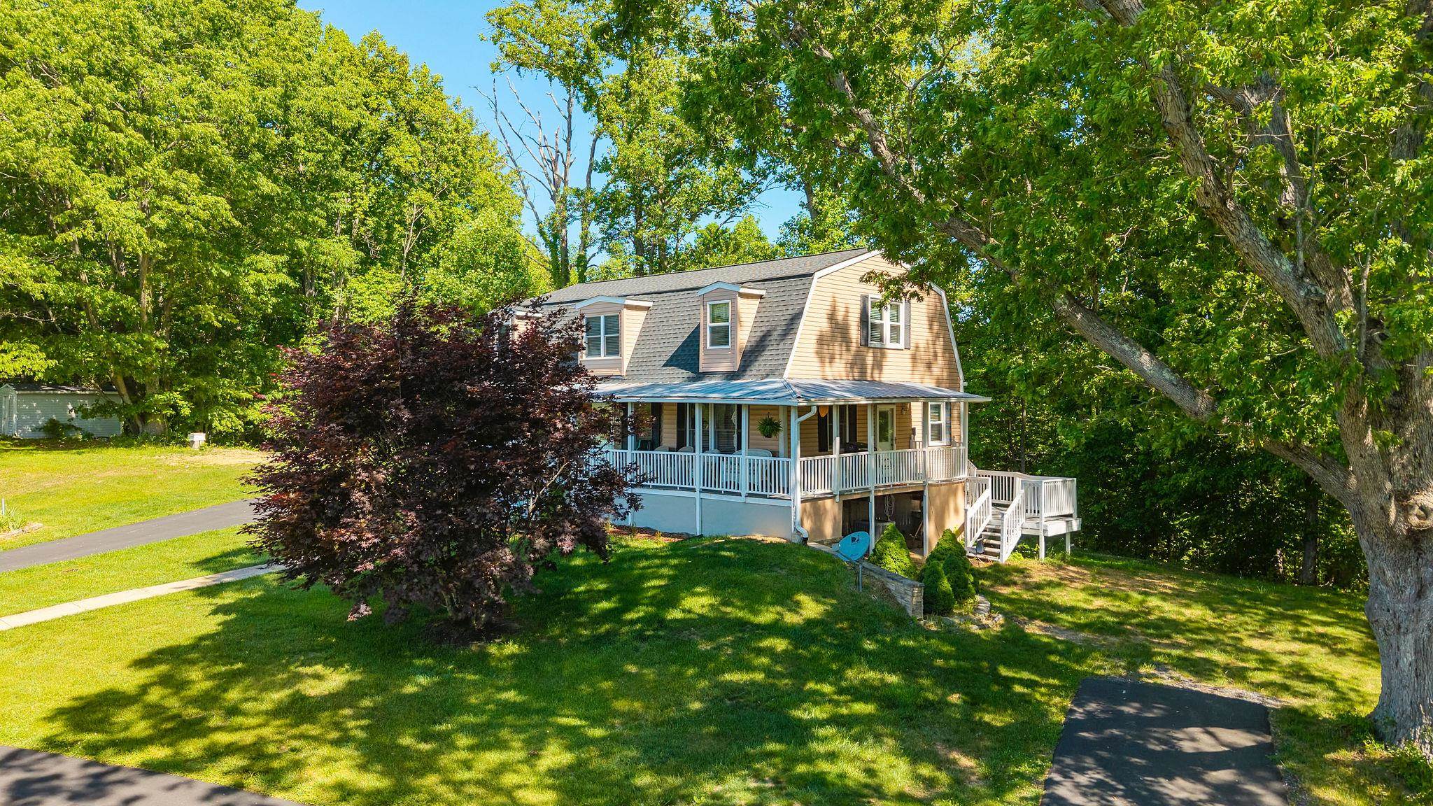 875 CAMPBELLS HOLLOW RD, MIDDLEBROOK, Virginia 24459, 3 Bedrooms Bedrooms, ,2 BathroomsBathrooms,Residential,875 CAMPBELLS HOLLOW RD,677353 MLS # 677353