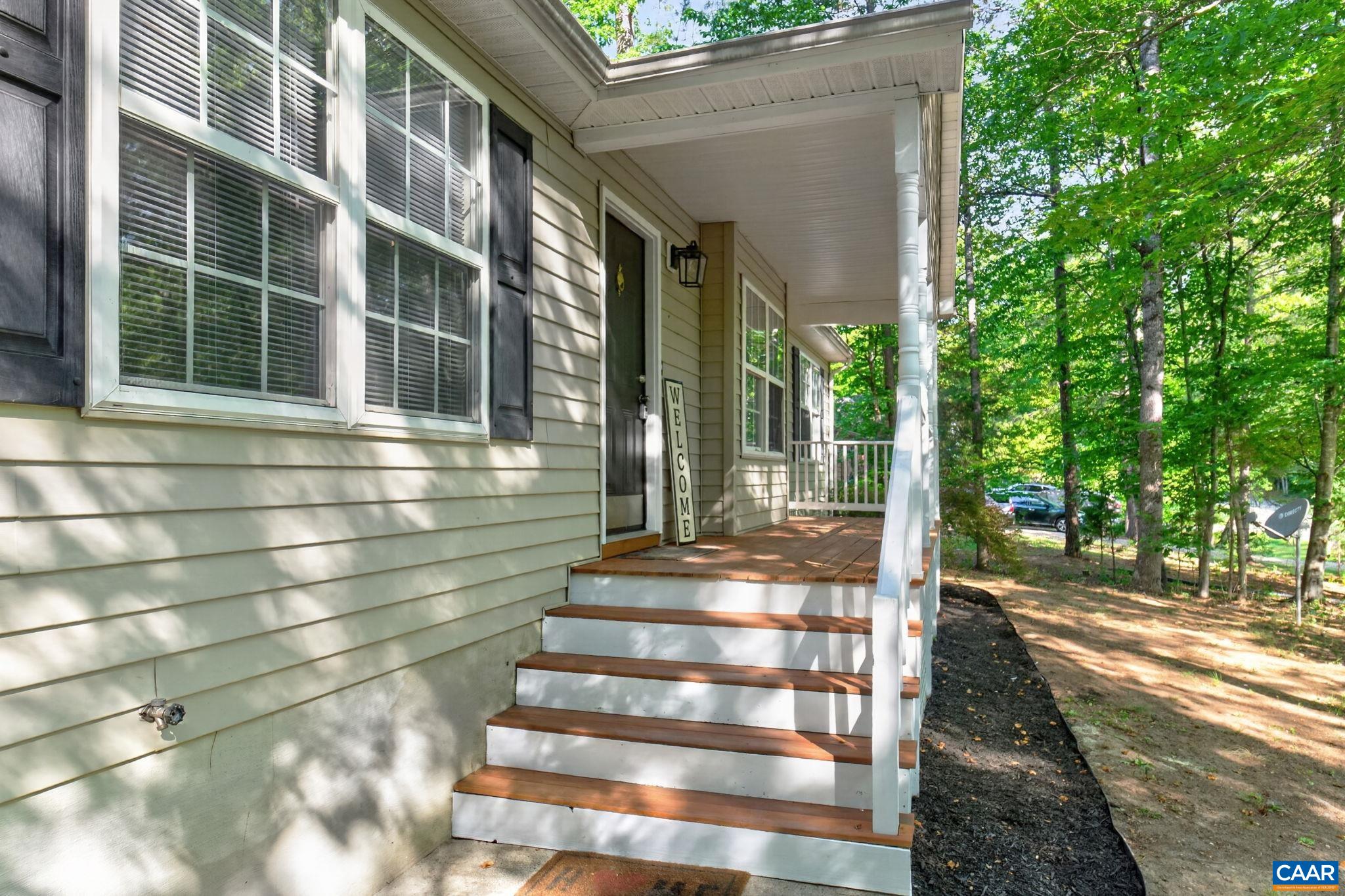 8 JENNINGS DR, PALMYRA, Virginia 22963, 3 Bedrooms Bedrooms, ,2 BathroomsBathrooms,Residential,8 JENNINGS DR,677354 MLS # 677354