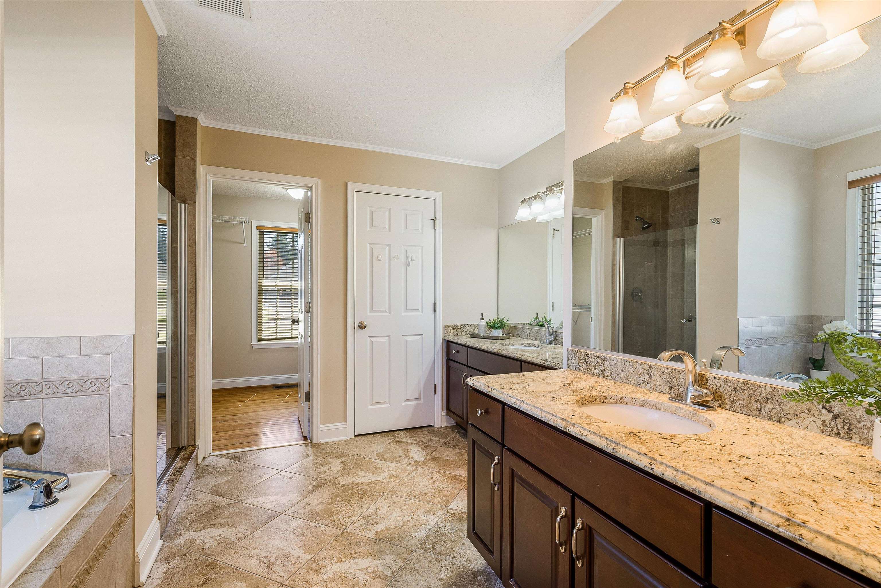 49 BOWMANS RUN DR, STUARTS DRAFT, Virginia 24477, 5 Bedrooms Bedrooms, ,3 BathroomsBathrooms,Residential,49 BOWMANS RUN DR,677357 MLS # 677357