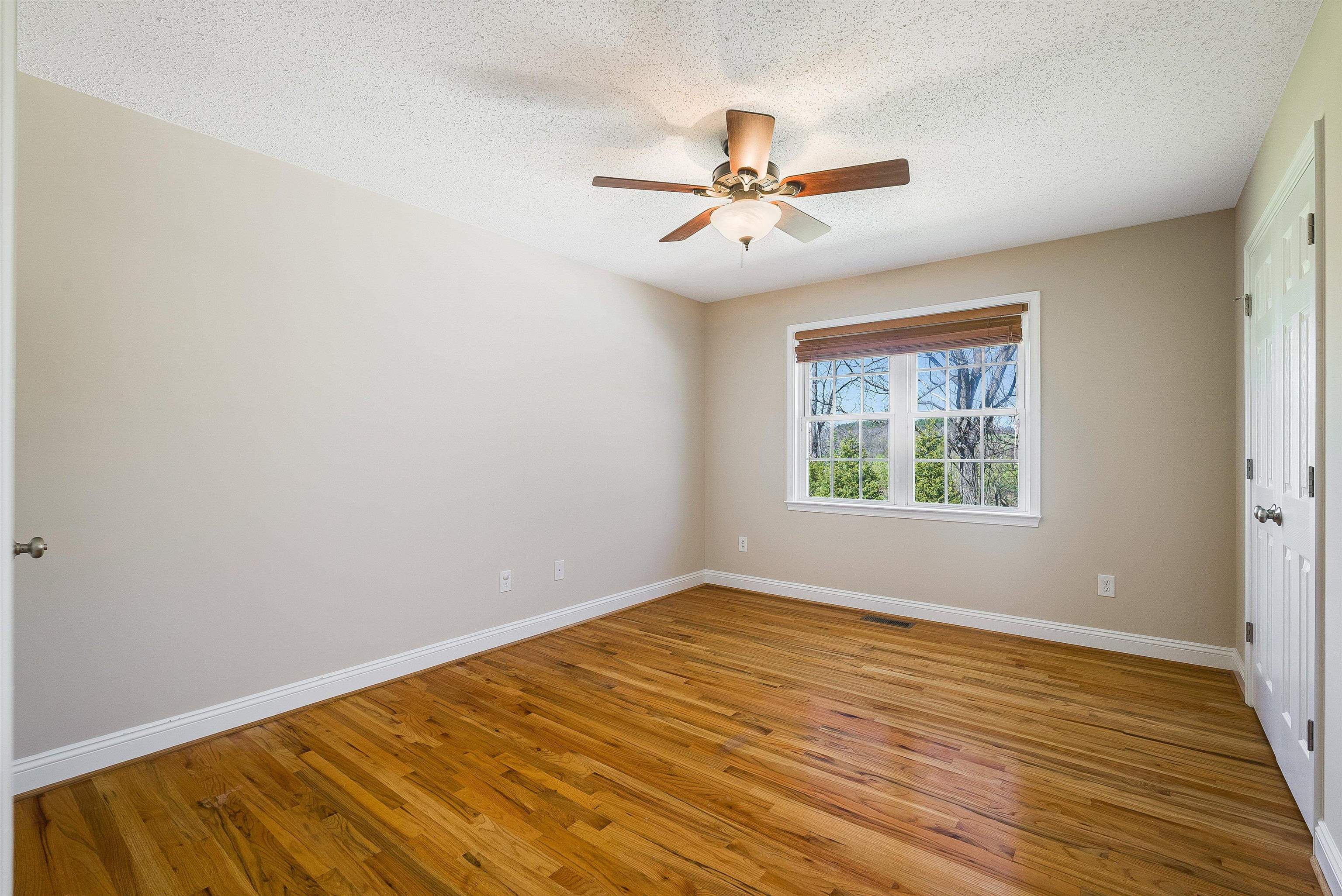 49 BOWMANS RUN DR, STUARTS DRAFT, Virginia 24477, 5 Bedrooms Bedrooms, ,3 BathroomsBathrooms,Residential,49 BOWMANS RUN DR,677357 MLS # 677357