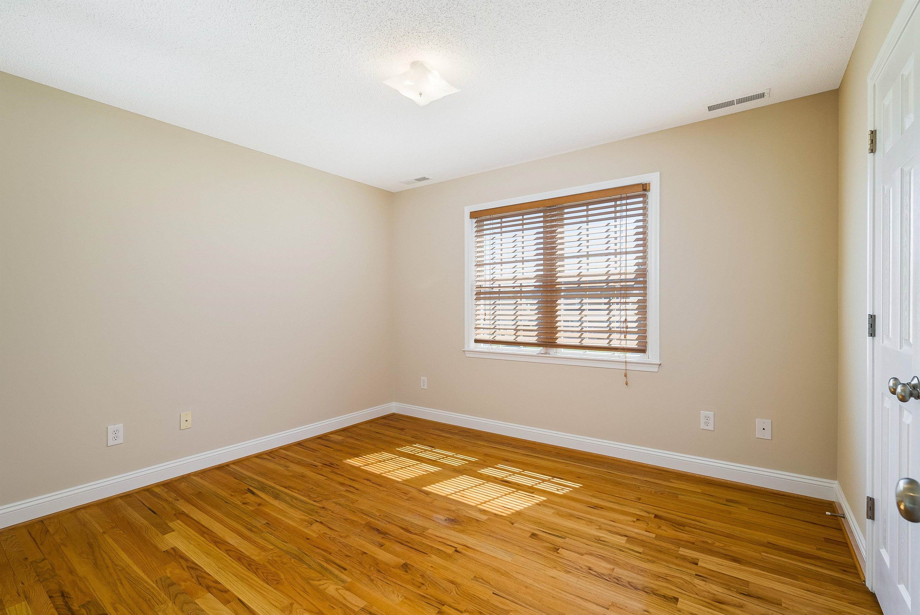 49 BOWMANS RUN DR, STUARTS DRAFT, Virginia 24477, 5 Bedrooms Bedrooms, ,3 BathroomsBathrooms,Residential,49 BOWMANS RUN DR,677357 MLS # 677357
