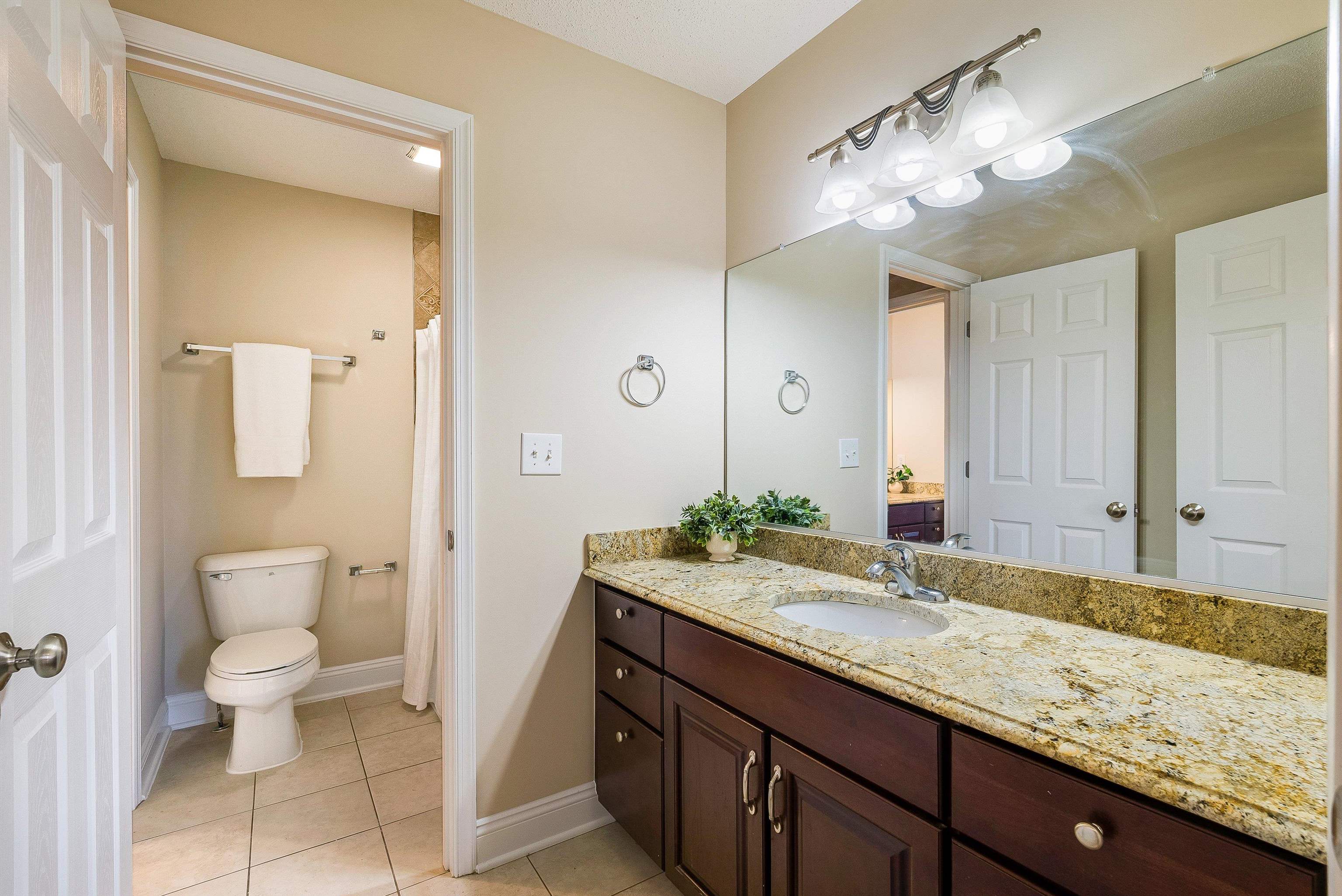 49 BOWMANS RUN DR, STUARTS DRAFT, Virginia 24477, 5 Bedrooms Bedrooms, ,3 BathroomsBathrooms,Residential,49 BOWMANS RUN DR,677357 MLS # 677357
