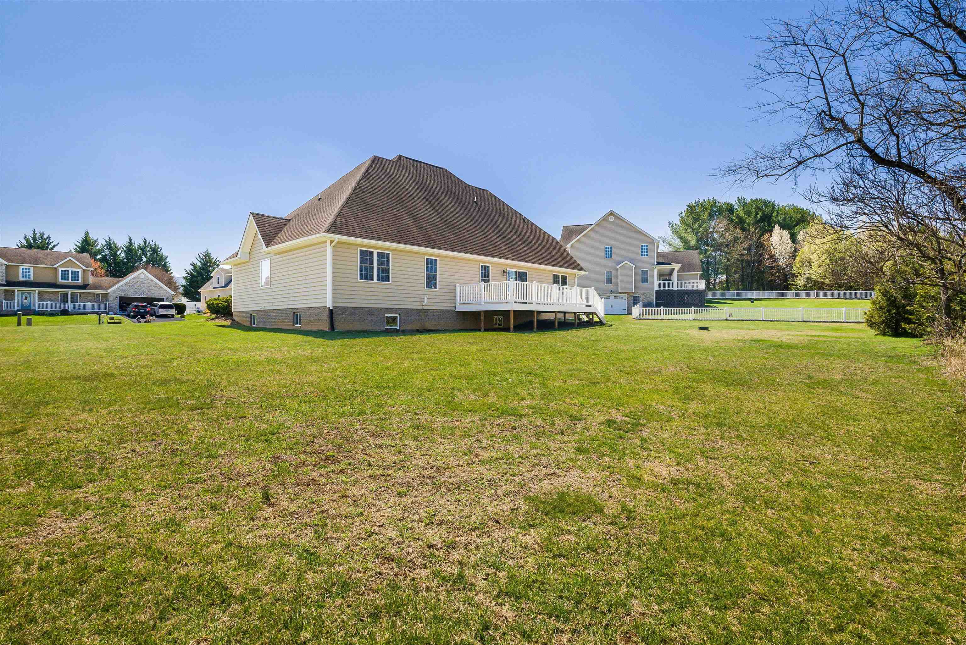 49 BOWMANS RUN DR, STUARTS DRAFT, Virginia 24477, 5 Bedrooms Bedrooms, ,3 BathroomsBathrooms,Residential,49 BOWMANS RUN DR,677357 MLS # 677357