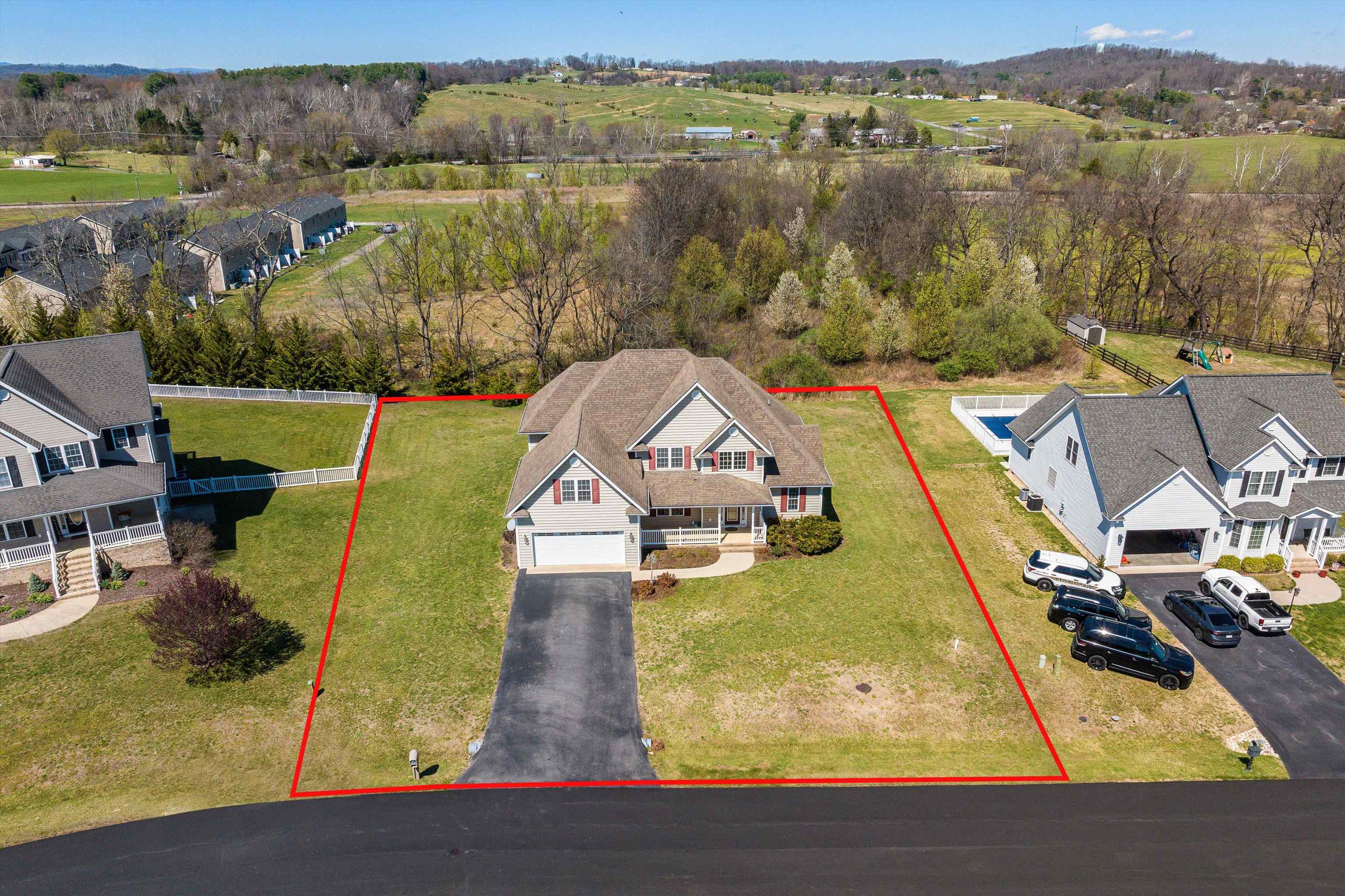 49 BOWMANS RUN DR, STUARTS DRAFT, Virginia 24477, 5 Bedrooms Bedrooms, ,3 BathroomsBathrooms,Residential,49 BOWMANS RUN DR,677357 MLS # 677357