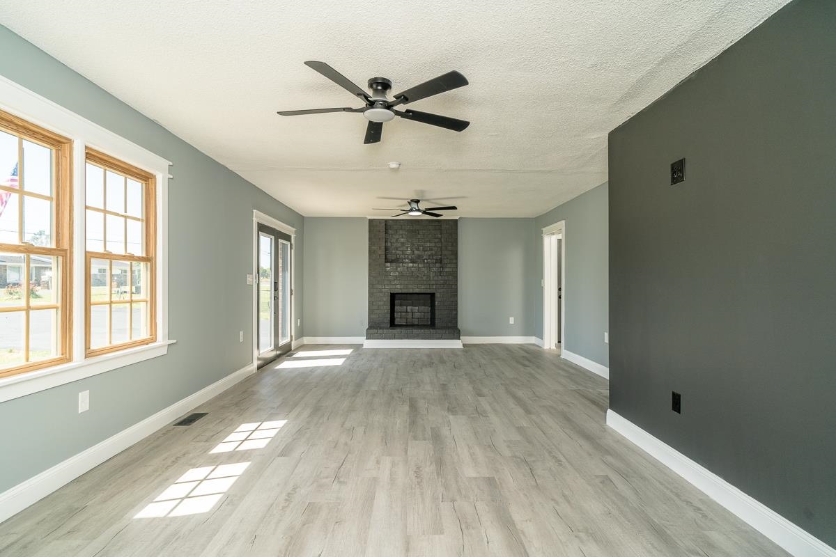 59 CONFEDERATE ST, VERONA, Virginia 24482, 4 Bedrooms Bedrooms, ,2 BathroomsBathrooms,Residential,59 CONFEDERATE ST,677364 MLS # 677364 59 CONFEDERATE ST, VERONA, Virginia 24482, 4 Bedrooms Bedrooms, ,2 BathroomsBathrooms,Residential,59 CONFEDERATE ST,677364 MLS # 677364