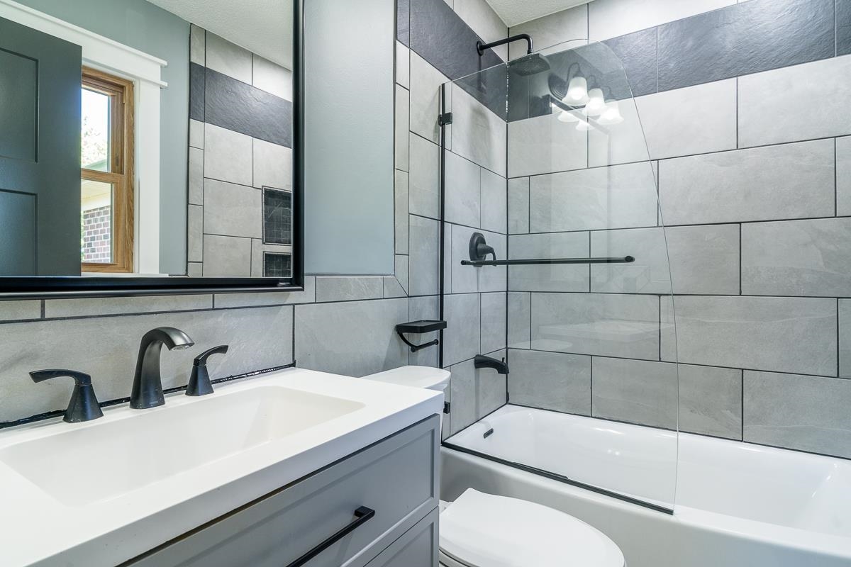 59 CONFEDERATE ST, VERONA, Virginia 24482, 4 Bedrooms Bedrooms, ,2 BathroomsBathrooms,Residential,59 CONFEDERATE ST,677364 MLS # 677364 59 CONFEDERATE ST, VERONA, Virginia 24482, 4 Bedrooms Bedrooms, ,2 BathroomsBathrooms,Residential,59 CONFEDERATE ST,677364 MLS # 677364