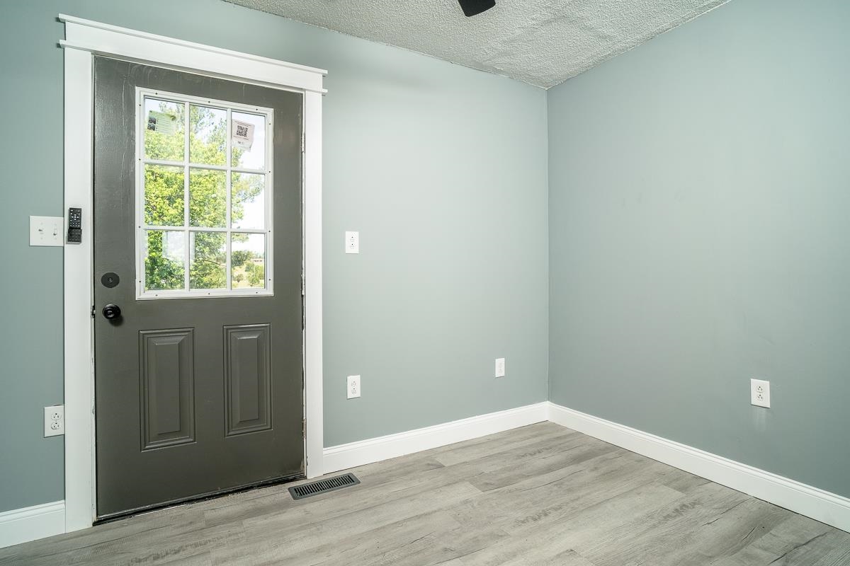 59 CONFEDERATE ST, VERONA, Virginia 24482, 4 Bedrooms Bedrooms, ,2 BathroomsBathrooms,Residential,59 CONFEDERATE ST,677364 MLS # 677364 59 CONFEDERATE ST, VERONA, Virginia 24482, 4 Bedrooms Bedrooms, ,2 BathroomsBathrooms,Residential,59 CONFEDERATE ST,677364 MLS # 677364