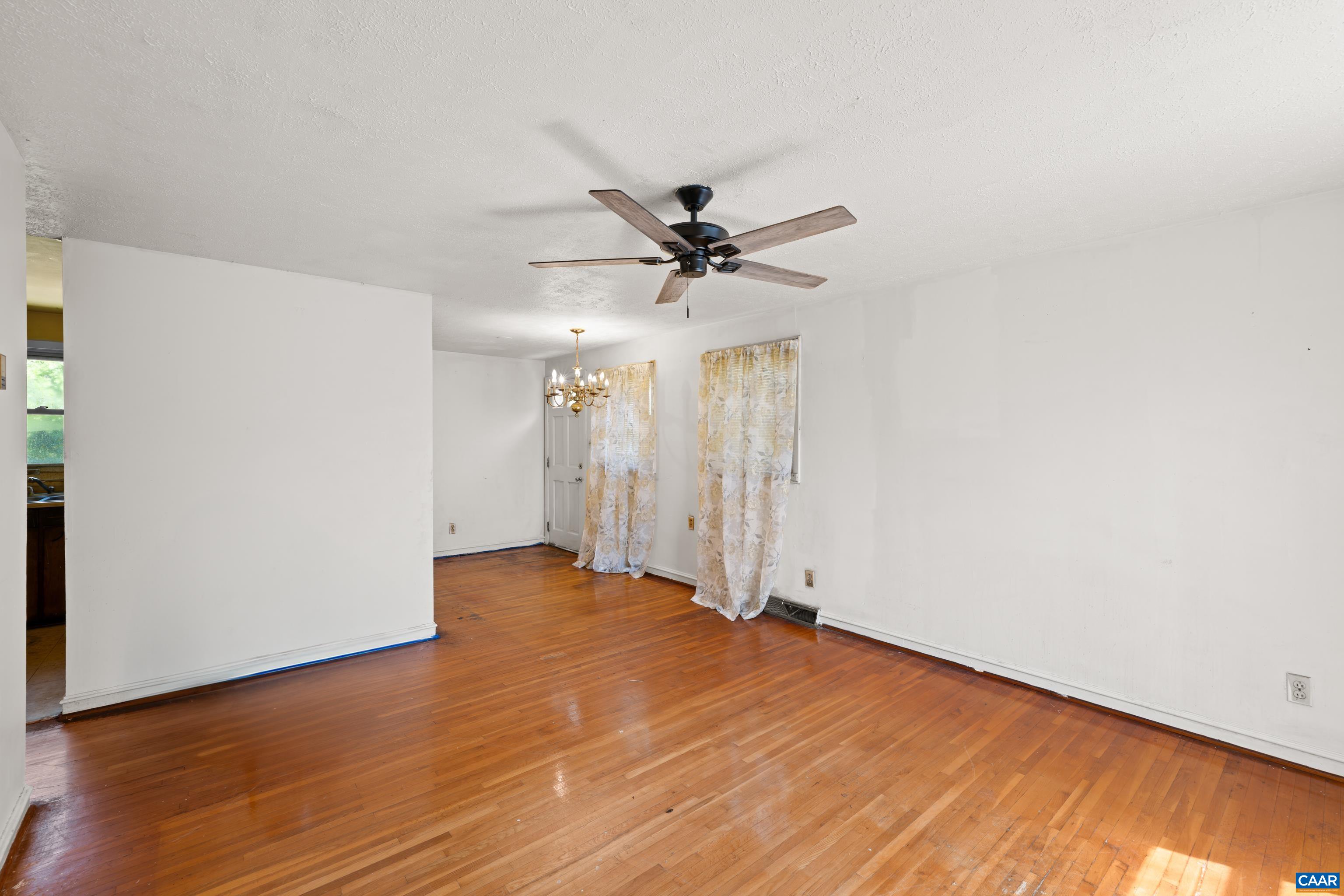 837 RIDGE ST, CHARLOTTESVILLE, Virginia 22902, 3 Bedrooms Bedrooms, ,1 BathroomBathrooms,Residential,837 RIDGE ST,677365 MLS # 677365 837 RIDGE ST, CHARLOTTESVILLE, Virginia 22902, 3 Bedrooms Bedrooms, ,1 BathroomBathrooms,Residential,837 RIDGE ST,677365 MLS # 677365