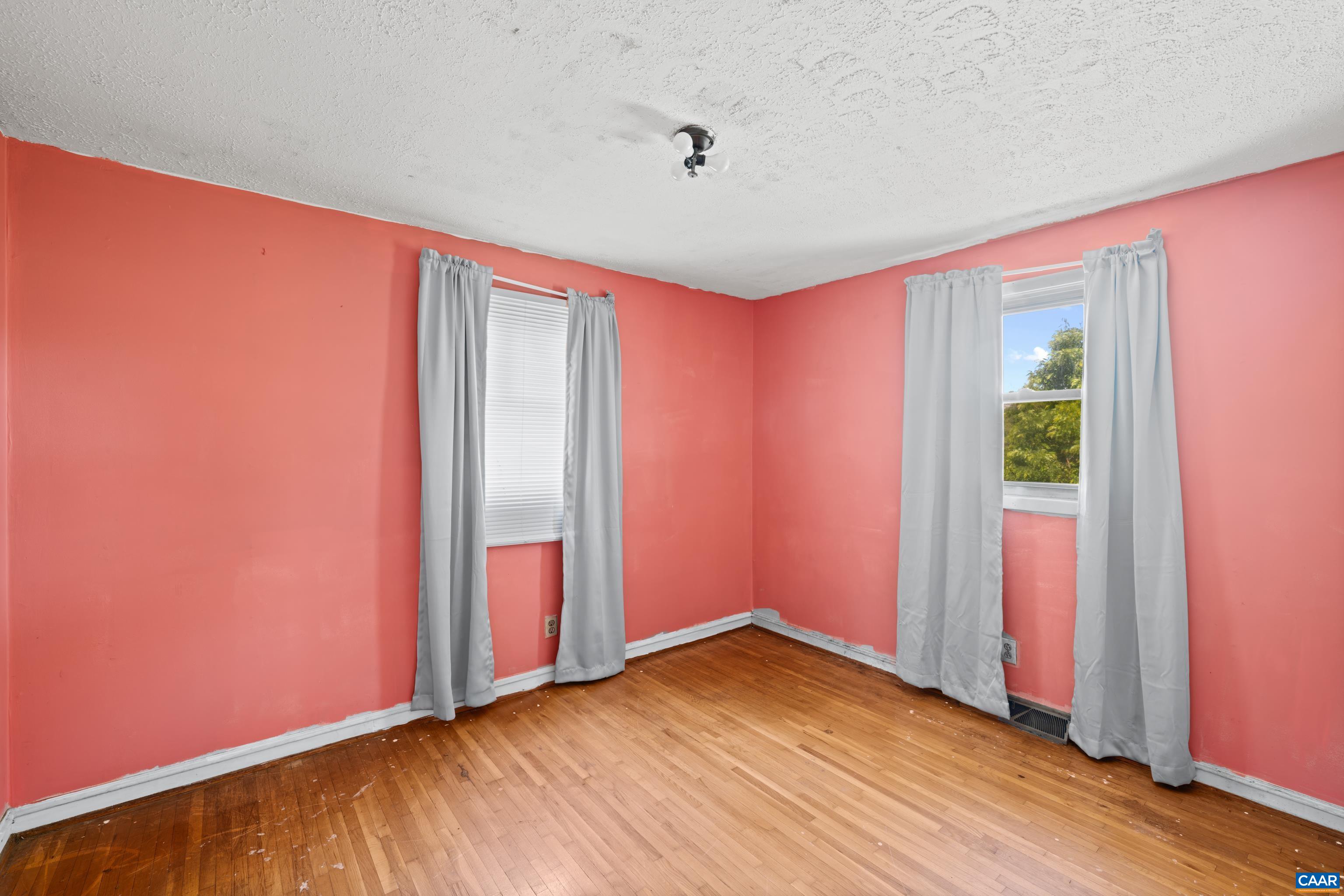 837 RIDGE ST, CHARLOTTESVILLE, Virginia 22902, 3 Bedrooms Bedrooms, ,1 BathroomBathrooms,Residential,837 RIDGE ST,677365 MLS # 677365 837 RIDGE ST, CHARLOTTESVILLE, Virginia 22902, 3 Bedrooms Bedrooms, ,1 BathroomBathrooms,Residential,837 RIDGE ST,677365 MLS # 677365