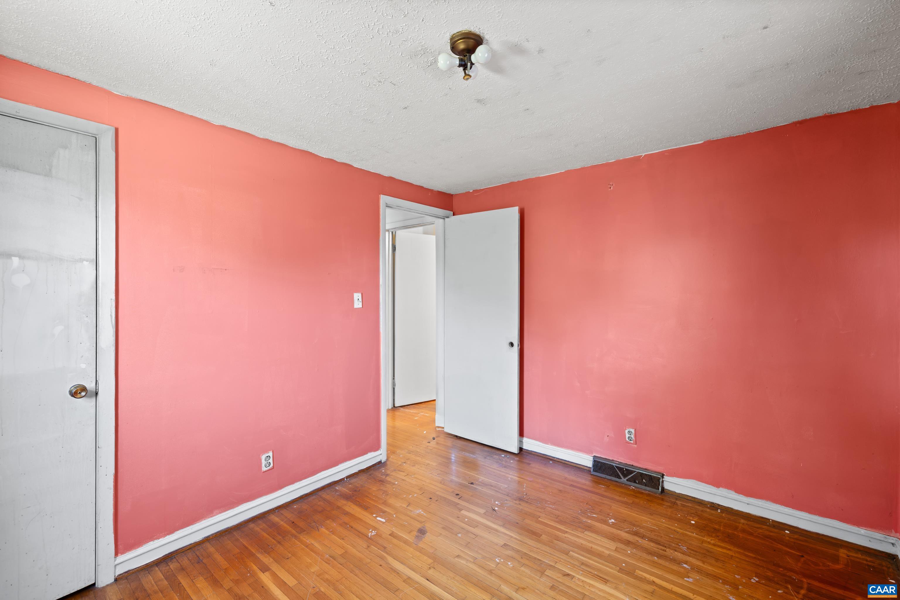 837 RIDGE ST, CHARLOTTESVILLE, Virginia 22902, 3 Bedrooms Bedrooms, ,1 BathroomBathrooms,Residential,837 RIDGE ST,677365 MLS # 677365 837 RIDGE ST, CHARLOTTESVILLE, Virginia 22902, 3 Bedrooms Bedrooms, ,1 BathroomBathrooms,Residential,837 RIDGE ST,677365 MLS # 677365