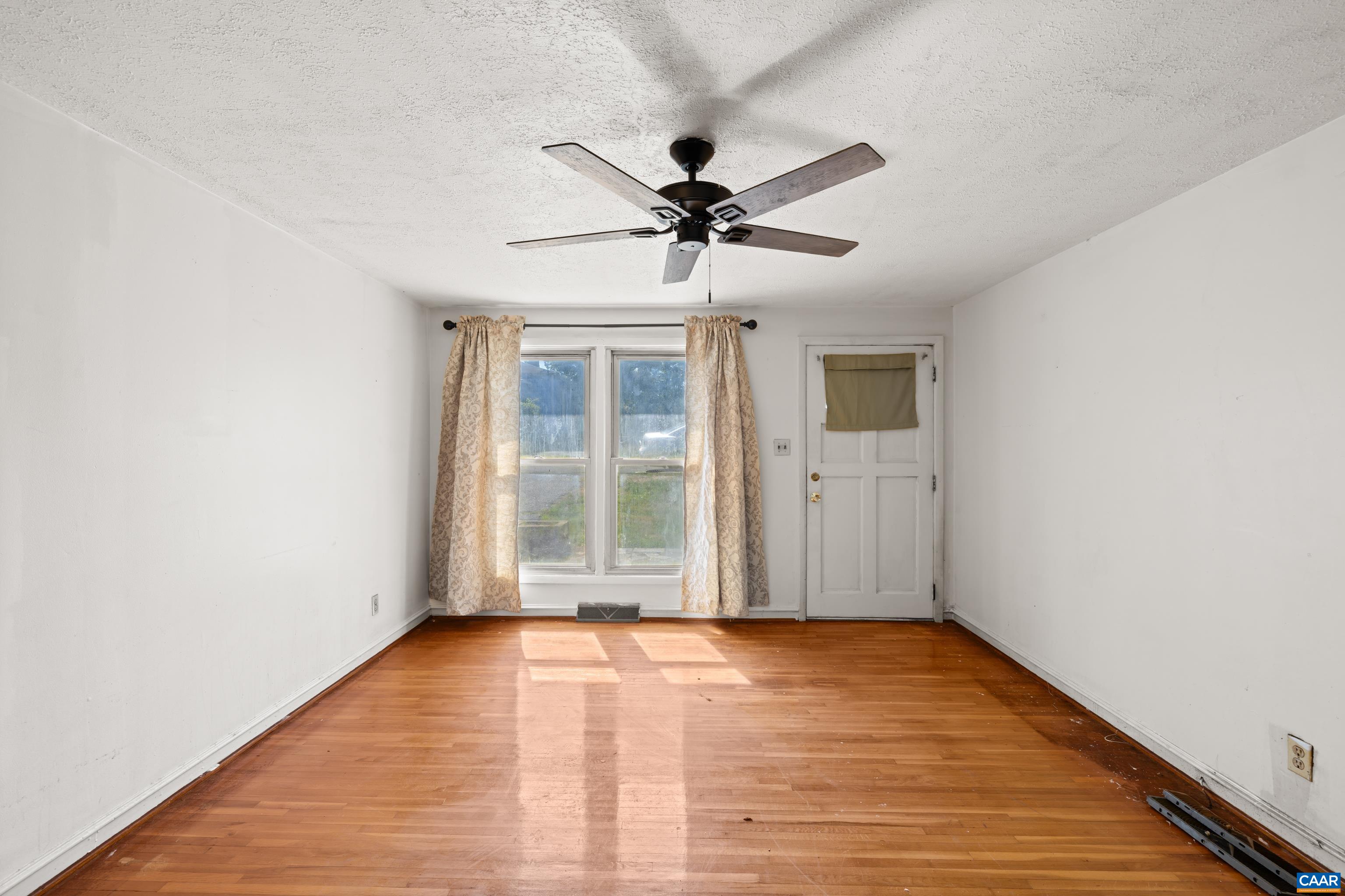 837 RIDGE ST, CHARLOTTESVILLE, Virginia 22902, 3 Bedrooms Bedrooms, ,1 BathroomBathrooms,Residential,837 RIDGE ST,677365 MLS # 677365 837 RIDGE ST, CHARLOTTESVILLE, Virginia 22902, 3 Bedrooms Bedrooms, ,1 BathroomBathrooms,Residential,837 RIDGE ST,677365 MLS # 677365