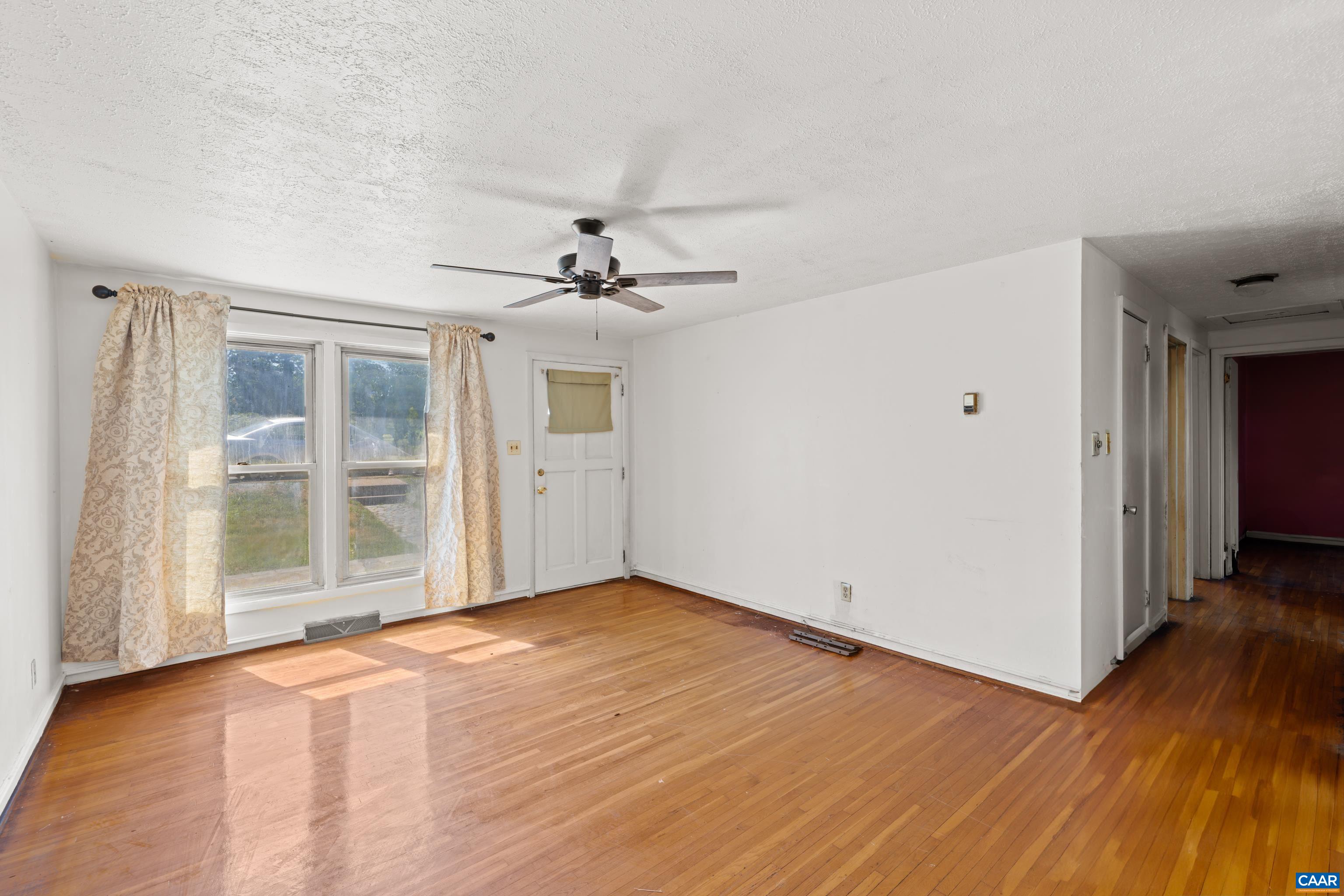 837 RIDGE ST, CHARLOTTESVILLE, Virginia 22902, 3 Bedrooms Bedrooms, ,1 BathroomBathrooms,Residential,837 RIDGE ST,677365 MLS # 677365 837 RIDGE ST, CHARLOTTESVILLE, Virginia 22902, 3 Bedrooms Bedrooms, ,1 BathroomBathrooms,Residential,837 RIDGE ST,677365 MLS # 677365