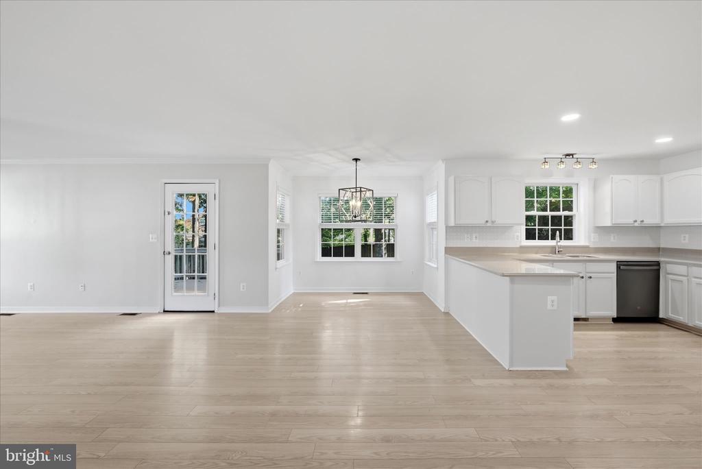 5811 GLEN EAGLES DR, FREDERICKSBURG, Virginia 22407, 4 Bedrooms Bedrooms, ,4 BathroomsBathrooms,Residential,5811 GLEN EAGLES DR,VASP2040596 MLS # VASP2040596 5811 GLEN EAGLES DR, FREDERICKSBURG, Virginia 22407, 4 Bedrooms Bedrooms, ,4 BathroomsBathrooms,Residential,5811 GLEN EAGLES DR,VASP2040596 MLS # VASP2040596