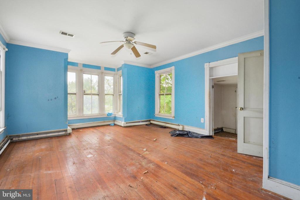 300 NORTH FRANKLIN, REMINGTON, Virginia 22734, 4 Bedrooms Bedrooms, ,4 BathroomsBathrooms,Residential,300 NORTH FRANKLIN,VAFQ2021954 MLS # VAFQ2021954 300 NORTH FRANKLIN, REMINGTON, Virginia 22734, 4 Bedrooms Bedrooms, ,4 BathroomsBathrooms,Residential,300 NORTH FRANKLIN,VAFQ2021954 MLS # VAFQ2021954