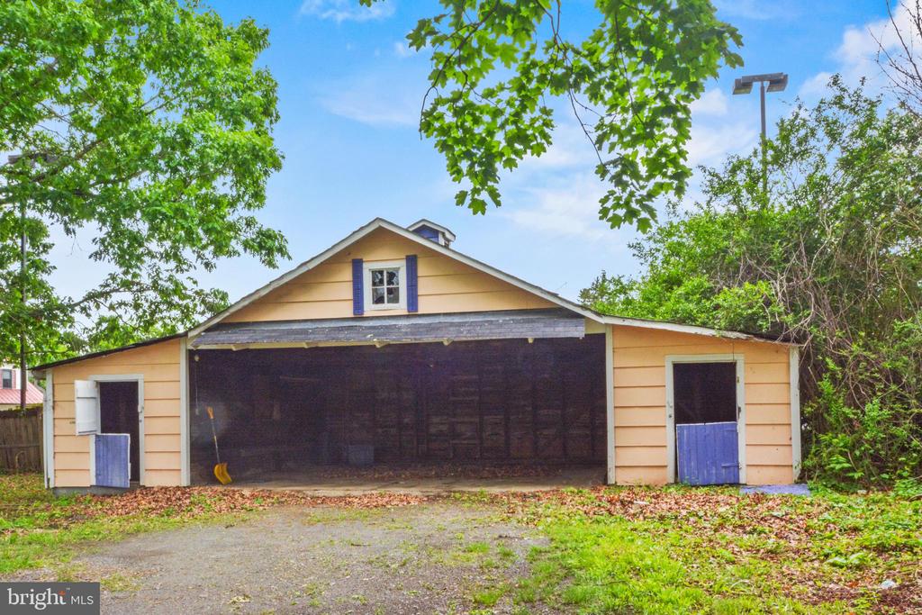 300 NORTH FRANKLIN, REMINGTON, Virginia 22734, 4 Bedrooms Bedrooms, ,4 BathroomsBathrooms,Residential,300 NORTH FRANKLIN,VAFQ2021954 MLS # VAFQ2021954 300 NORTH FRANKLIN, REMINGTON, Virginia 22734, 4 Bedrooms Bedrooms, ,4 BathroomsBathrooms,Residential,300 NORTH FRANKLIN,VAFQ2021954 MLS # VAFQ2021954