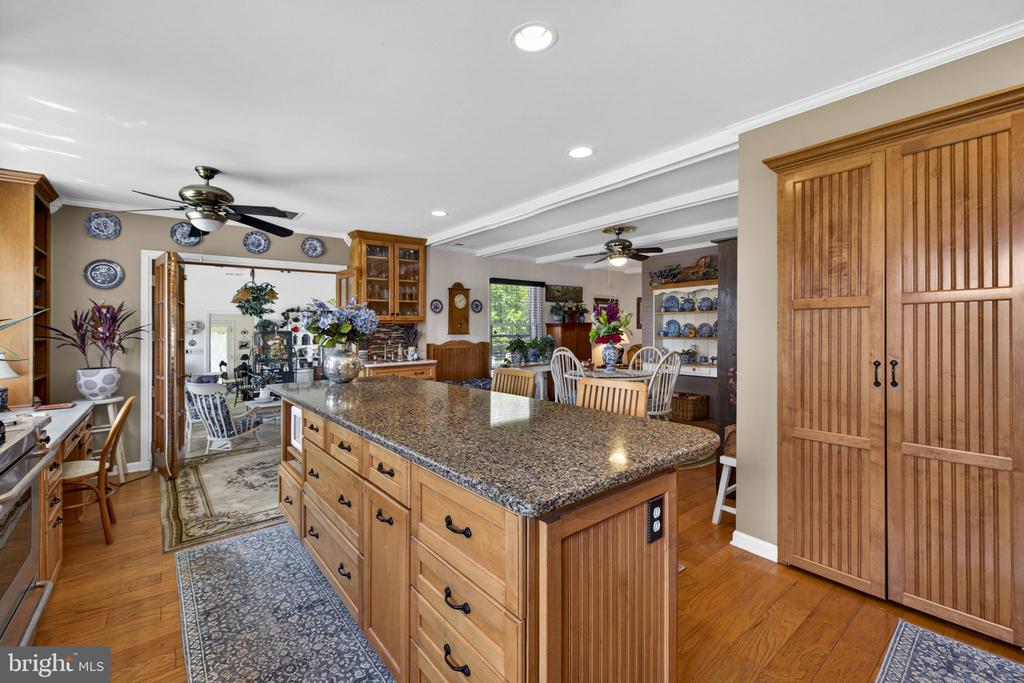 3934 RECTORTOWN RD, MARSHALL, Virginia 20115, 4 Bedrooms Bedrooms, ,2 BathroomsBathrooms,Residential,3934 RECTORTOWN RD,VAFQ2022142 MLS # VAFQ2022142