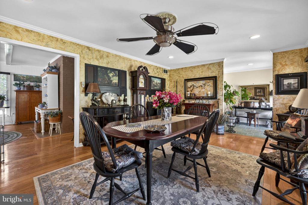 3934 RECTORTOWN RD, MARSHALL, Virginia 20115, 4 Bedrooms Bedrooms, ,2 BathroomsBathrooms,Residential,3934 RECTORTOWN RD,VAFQ2022142 MLS # VAFQ2022142