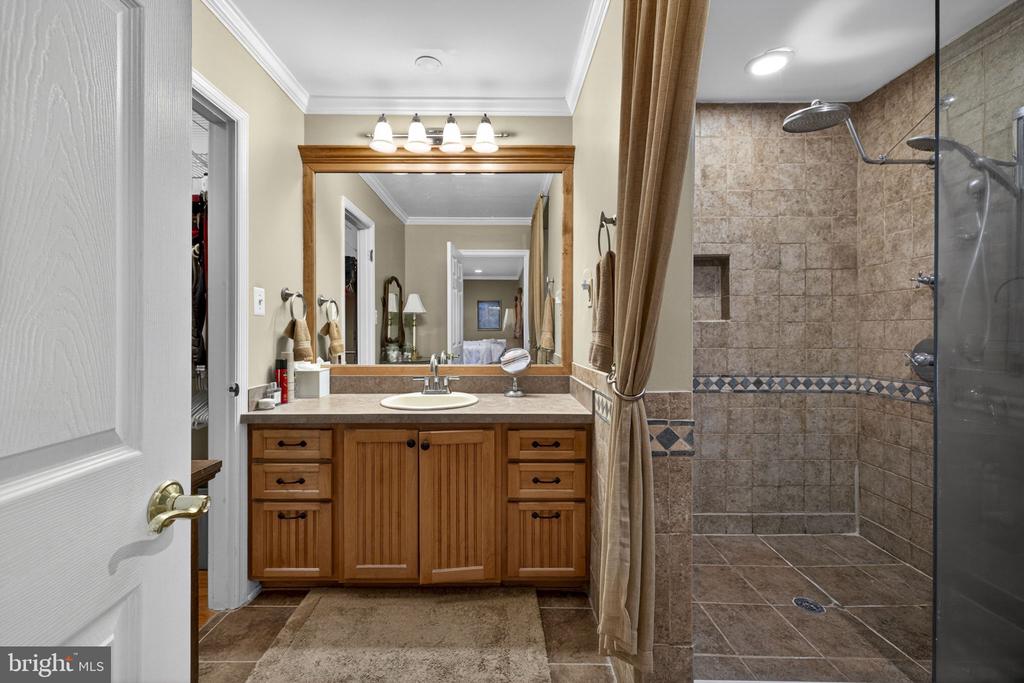 3934 RECTORTOWN RD, MARSHALL, Virginia 20115, 4 Bedrooms Bedrooms, ,2 BathroomsBathrooms,Residential,3934 RECTORTOWN RD,VAFQ2022142 MLS # VAFQ2022142