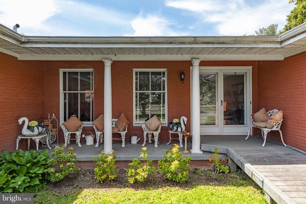 3934 RECTORTOWN RD, MARSHALL, Virginia 20115, 4 Bedrooms Bedrooms, ,2 BathroomsBathrooms,Residential,3934 RECTORTOWN RD,VAFQ2022142 MLS # VAFQ2022142