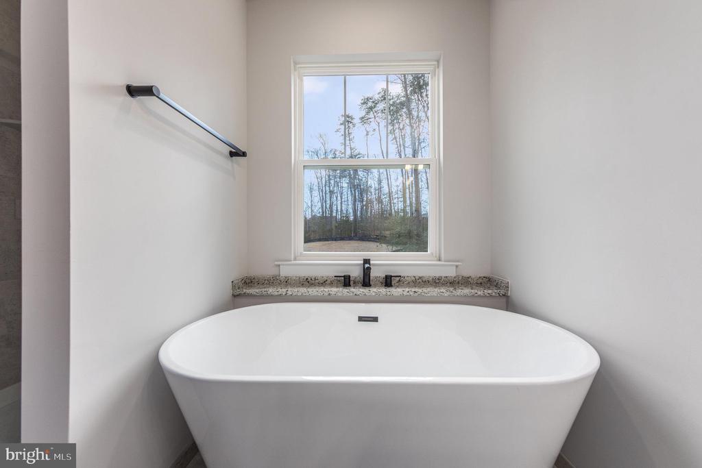 6200 JULIAN LN, MINERAL, Virginia 23117, 4 Bedrooms Bedrooms, ,3 BathroomsBathrooms,Residential,6200 JULIAN LN,VASP2042164 MLS # VASP2042164