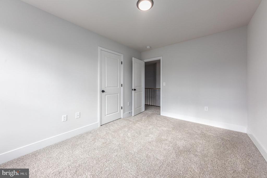 6200 JULIAN LN, MINERAL, Virginia 23117, 4 Bedrooms Bedrooms, ,3 BathroomsBathrooms,Residential,6200 JULIAN LN,VASP2042164 MLS # VASP2042164