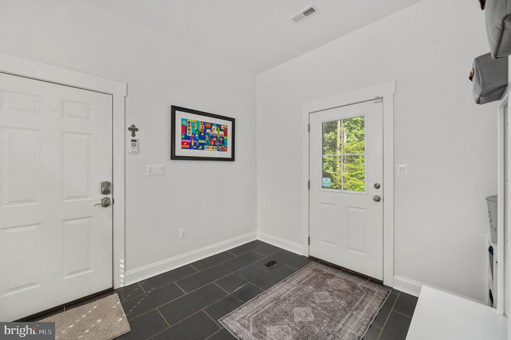 32454 GADSDEN LN, LOCUST GROVE, Virginia 22508, 4 Bedrooms Bedrooms, ,3 BathroomsBathrooms,Residential,32454 GADSDEN LN,VAOR2014192 MLS # VAOR2014192