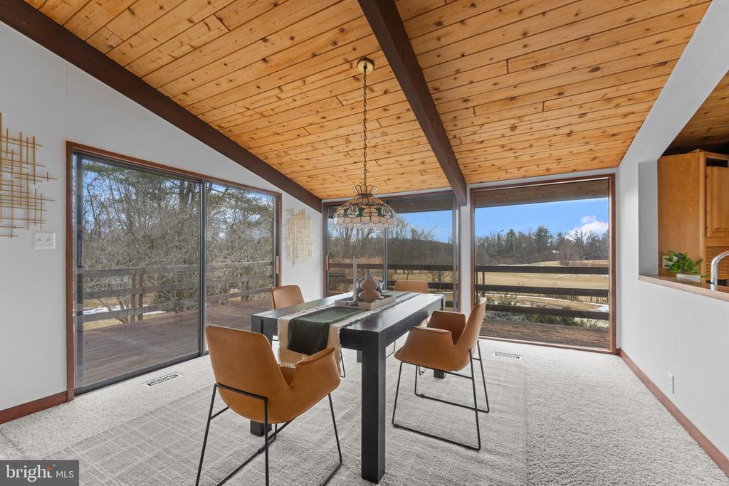 7099 GLEN CURTISS LN, WARRENTON, Virginia 20187, 4 Bedrooms Bedrooms, ,3 BathroomsBathrooms,Residential,7099 GLEN CURTISS LN,VAFQ2022134 MLS # VAFQ2022134
