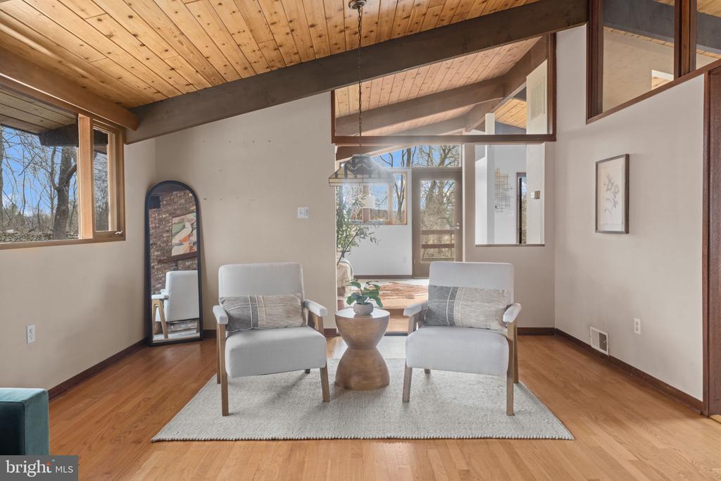 7099 GLEN CURTISS LN, WARRENTON, Virginia 20187, 4 Bedrooms Bedrooms, ,3 BathroomsBathrooms,Residential,7099 GLEN CURTISS LN,VAFQ2022134 MLS # VAFQ2022134