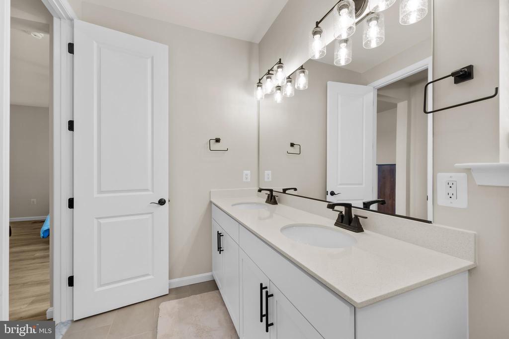 614 CLOVER LN, ORANGE, Virginia 22960, 3 Bedrooms Bedrooms, ,3 BathroomsBathrooms,Residential,614 CLOVER LN,VAOR2014258 MLS # VAOR2014258 614 CLOVER LN, ORANGE, Virginia 22960, 3 Bedrooms Bedrooms, ,3 BathroomsBathrooms,Residential,614 CLOVER LN,VAOR2014258 MLS # VAOR2014258
