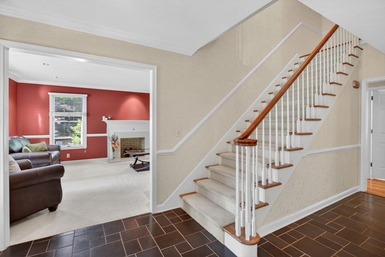 207 FAIRWAY DR, HARRISONBURG, Virginia 22802, 4 Bedrooms Bedrooms, ,3 BathroomsBathrooms,Residential,207 FAIRWAY DR,677224 MLS # 677224 207 FAIRWAY DR, HARRISONBURG, Virginia 22802, 4 Bedrooms Bedrooms, ,3 BathroomsBathrooms,Residential,207 FAIRWAY DR,677224 MLS # 677224