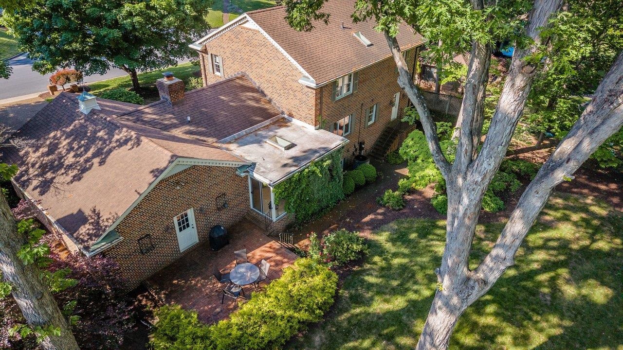 207 FAIRWAY DR, HARRISONBURG, Virginia 22802, 4 Bedrooms Bedrooms, ,3 BathroomsBathrooms,Residential,207 FAIRWAY DR,677224 MLS # 677224 207 FAIRWAY DR, HARRISONBURG, Virginia 22802, 4 Bedrooms Bedrooms, ,3 BathroomsBathrooms,Residential,207 FAIRWAY DR,677224 MLS # 677224