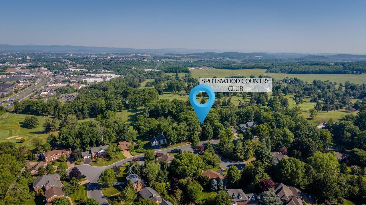 207 FAIRWAY DR, HARRISONBURG, Virginia 22802, 4 Bedrooms Bedrooms, ,3 BathroomsBathrooms,Residential,207 FAIRWAY DR,677224 MLS # 677224 207 FAIRWAY DR, HARRISONBURG, Virginia 22802, 4 Bedrooms Bedrooms, ,3 BathroomsBathrooms,Residential,207 FAIRWAY DR,677224 MLS # 677224