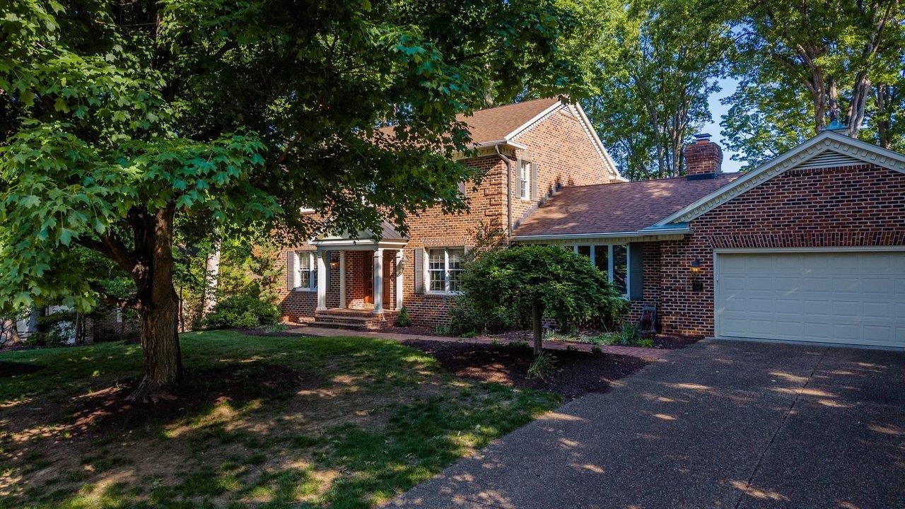 207 FAIRWAY DR, HARRISONBURG, Virginia 22802, 4 Bedrooms Bedrooms, ,3 BathroomsBathrooms,Residential,207 FAIRWAY DR,677224 MLS # 677224 207 FAIRWAY DR, HARRISONBURG, Virginia 22802, 4 Bedrooms Bedrooms, ,3 BathroomsBathrooms,Residential,207 FAIRWAY DR,677224 MLS # 677224