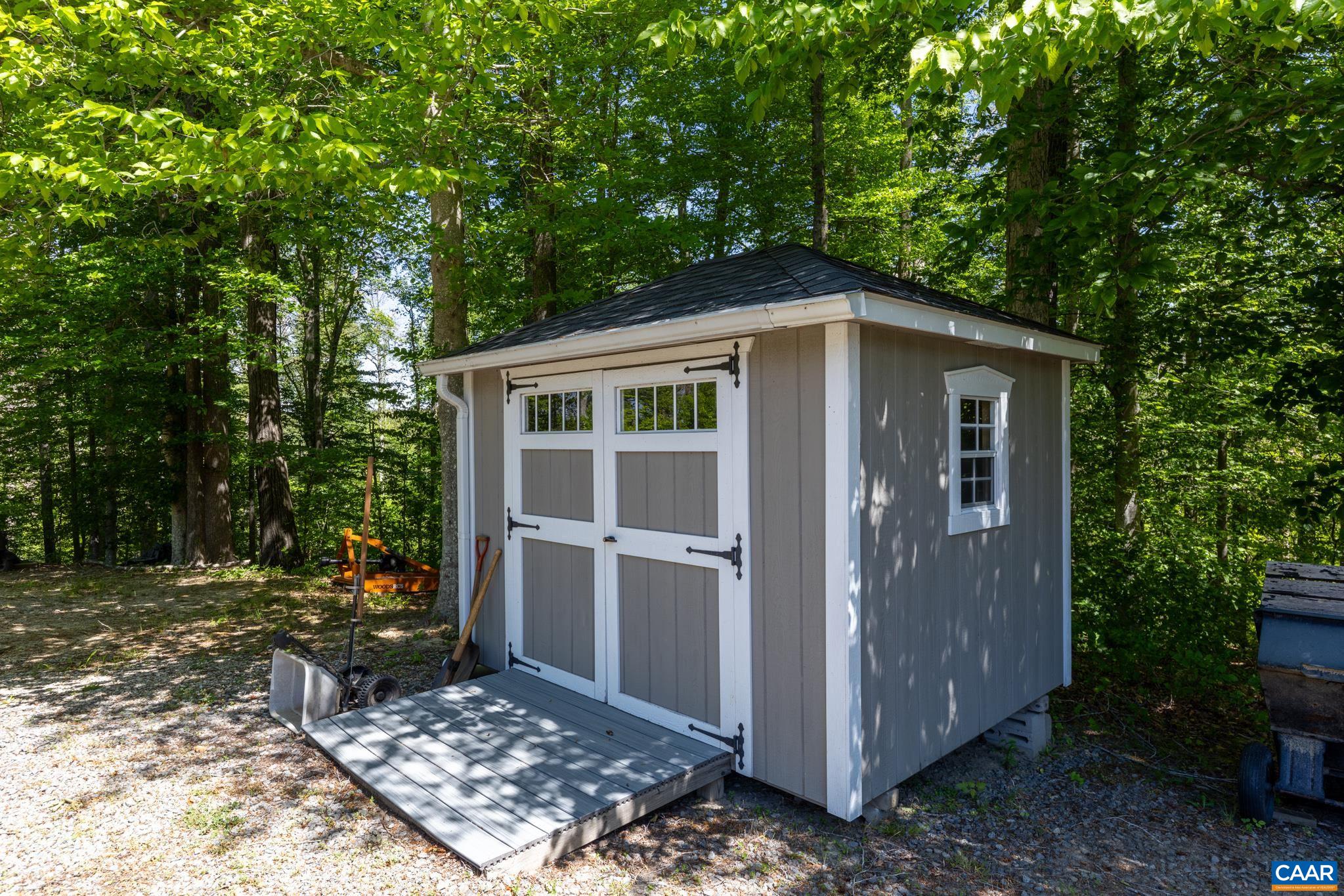 4739 E OLD MOUNTAIN RD, LOUISA, Virginia 23093, 3 Bedrooms Bedrooms, ,2 BathroomsBathrooms,Residential,4739 E OLD MOUNTAIN RD,677297 MLS # 677297