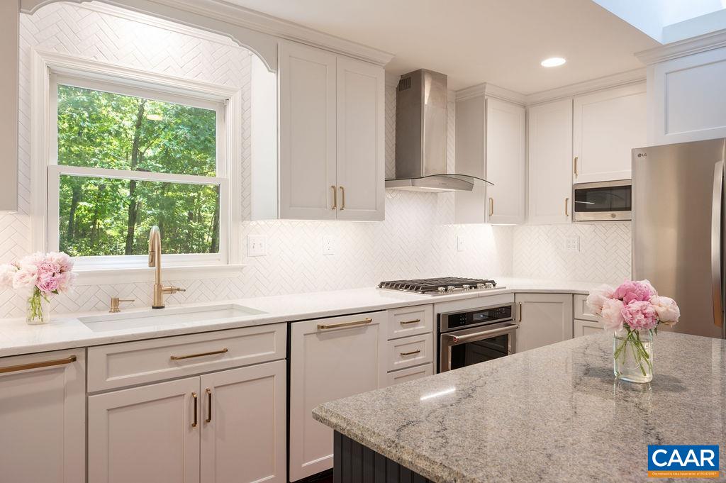 315 TERRELL RD W, CHARLOTTESVILLE, Virginia 22901, 4 Bedrooms Bedrooms, ,3 BathroomsBathrooms,Residential,315 TERRELL RD W,677359 MLS # 677359
