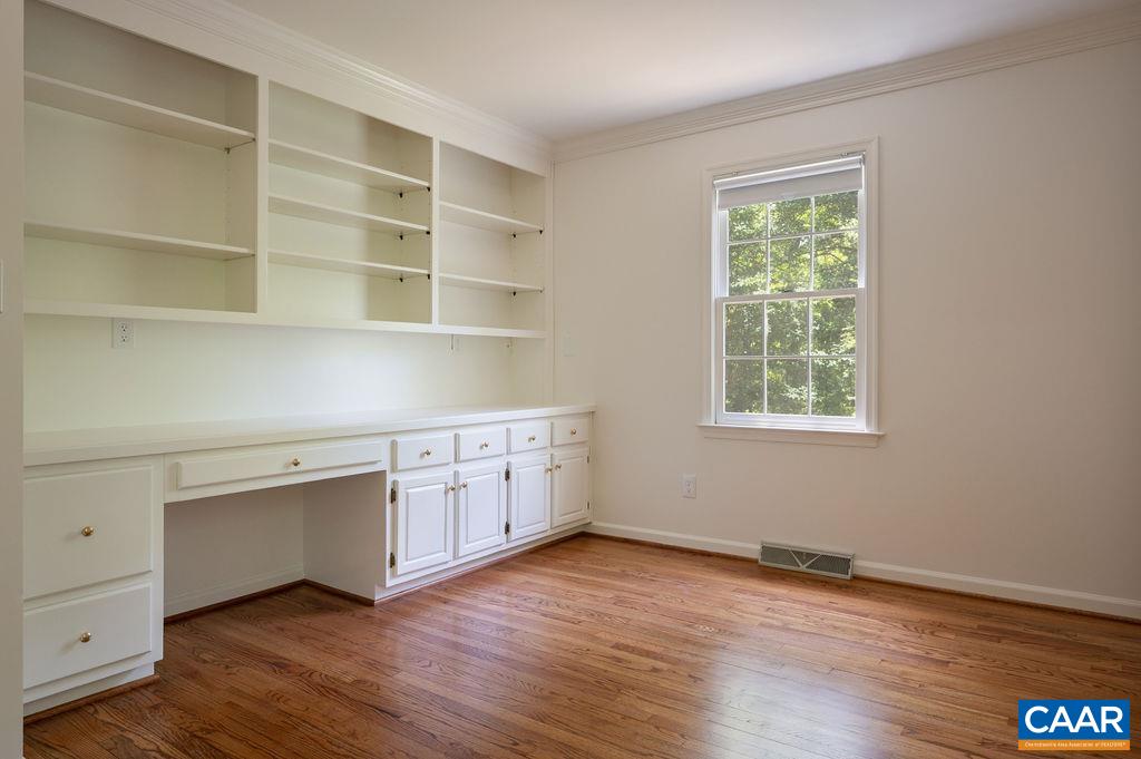 315 TERRELL RD W, CHARLOTTESVILLE, Virginia 22901, 4 Bedrooms Bedrooms, ,3 BathroomsBathrooms,Residential,315 TERRELL RD W,677359 MLS # 677359