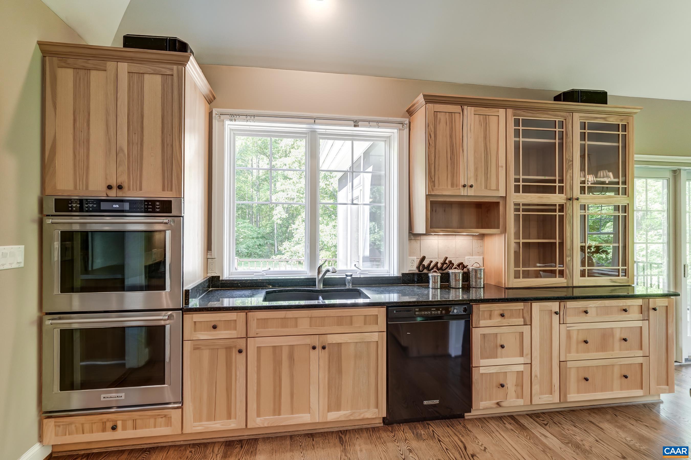 Double wall oven