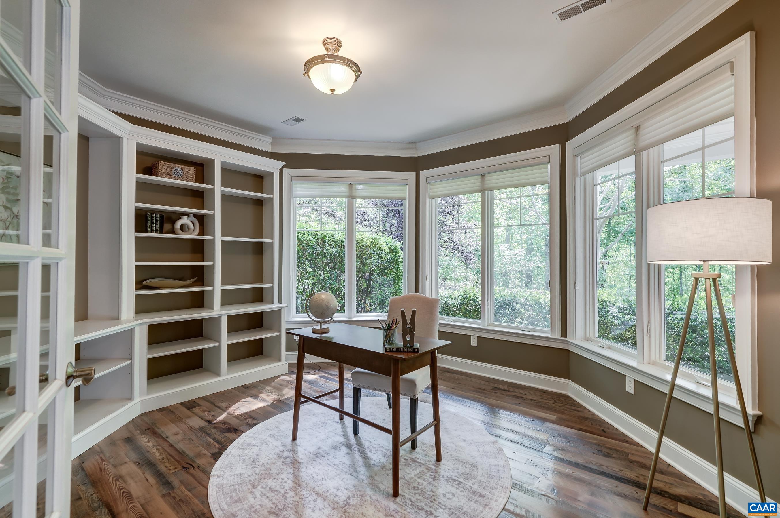 Monticello inspired library with built-ins