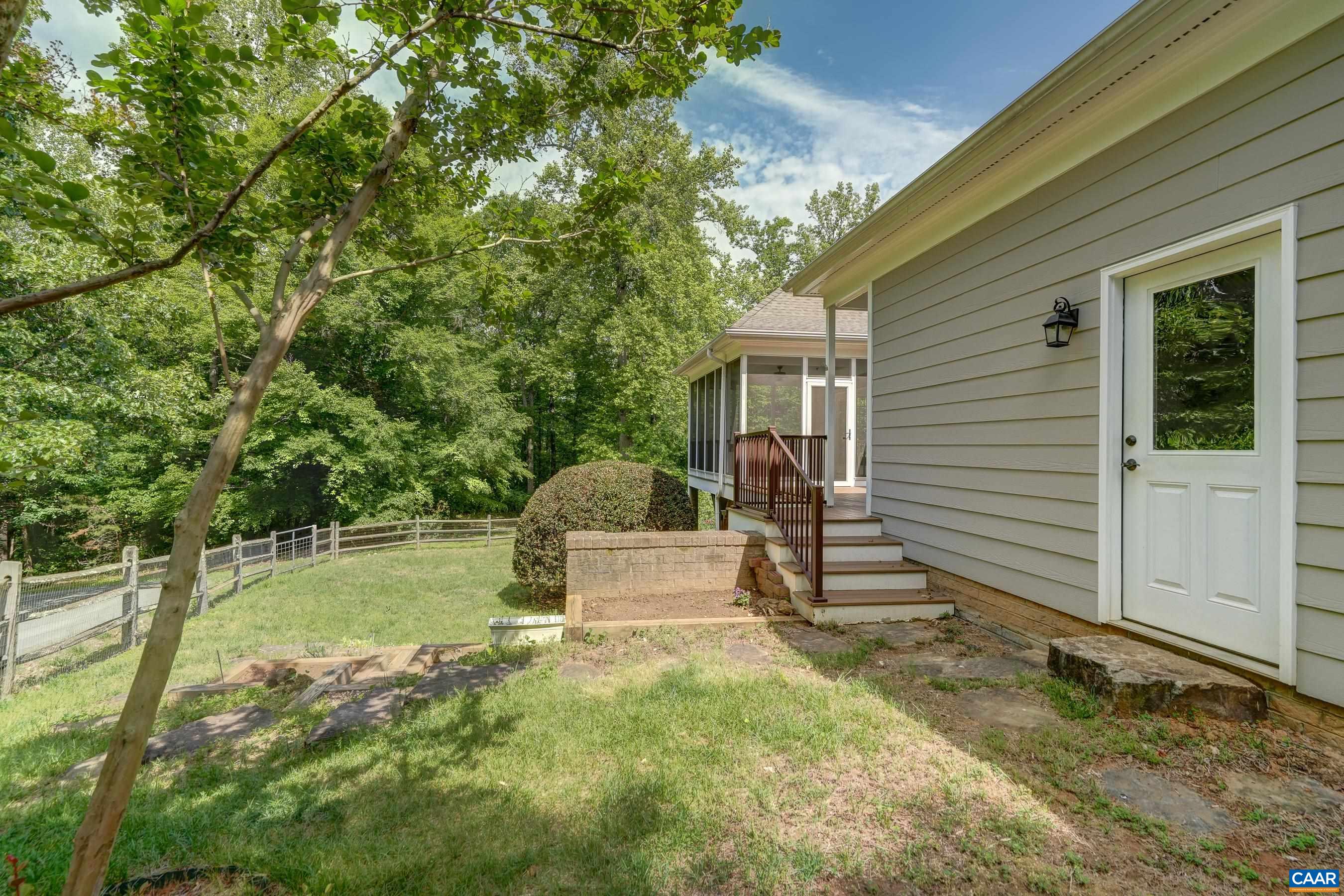 395 IVY VISTA DR, CHARLOTTESVILLE, Virginia 22903, 3 Bedrooms Bedrooms, ,2 BathroomsBathrooms,Residential,395 IVY VISTA DR,677361 MLS # 677361