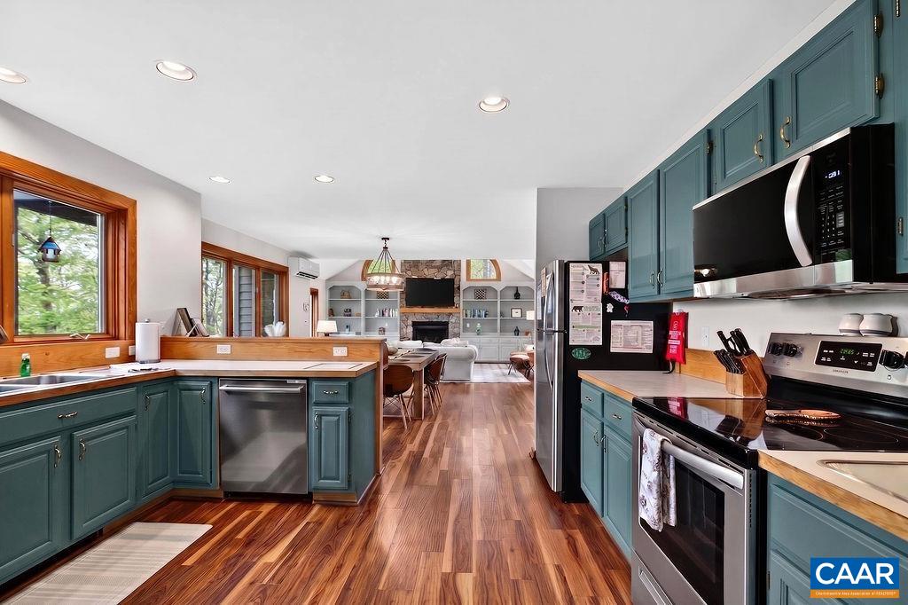 45 RAVENS ROOST LN, WINTERGREEN RESORT, Virginia 22967, 4 Bedrooms Bedrooms, ,3 BathroomsBathrooms,Residential,45 RAVENS ROOST LN,677368 MLS # 677368 45 RAVENS ROOST LN, WINTERGREEN RESORT, Virginia 22967, 4 Bedrooms Bedrooms, ,3 BathroomsBathrooms,Residential,45 RAVENS ROOST LN,677368 MLS # 677368