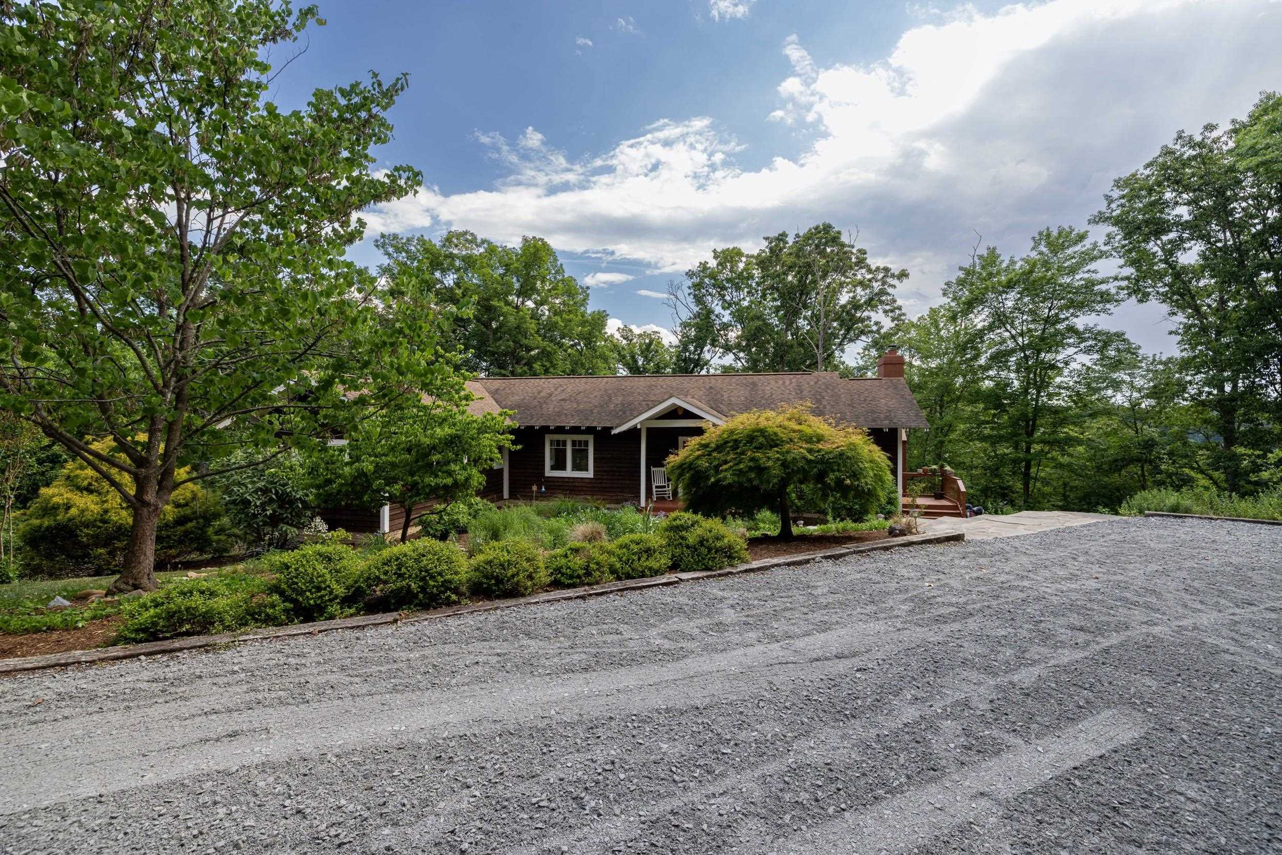 801 WOODSIDE DR, RILEYVILLE, Virginia 22650, 3 Bedrooms Bedrooms, ,3 BathroomsBathrooms,Residential,801 WOODSIDE DR,677379 MLS # 677379 801 WOODSIDE DR, RILEYVILLE, Virginia 22650, 3 Bedrooms Bedrooms, ,3 BathroomsBathrooms,Residential,801 WOODSIDE DR,677379 MLS # 677379