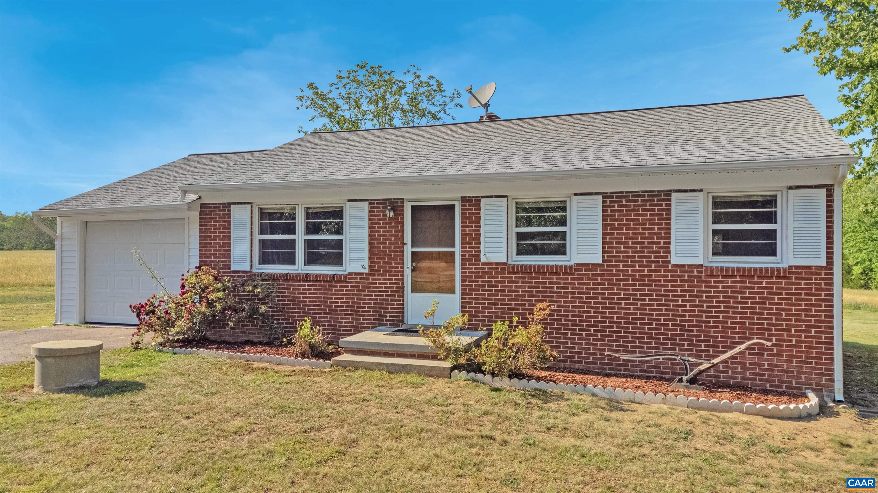 712 FREDERICKS HALL RD, BUMPASS, Virginia 23024, 2 Bedrooms Bedrooms, ,1 BathroomBathrooms,Residential,712 FREDERICKS HALL RD,677381 MLS # 677381