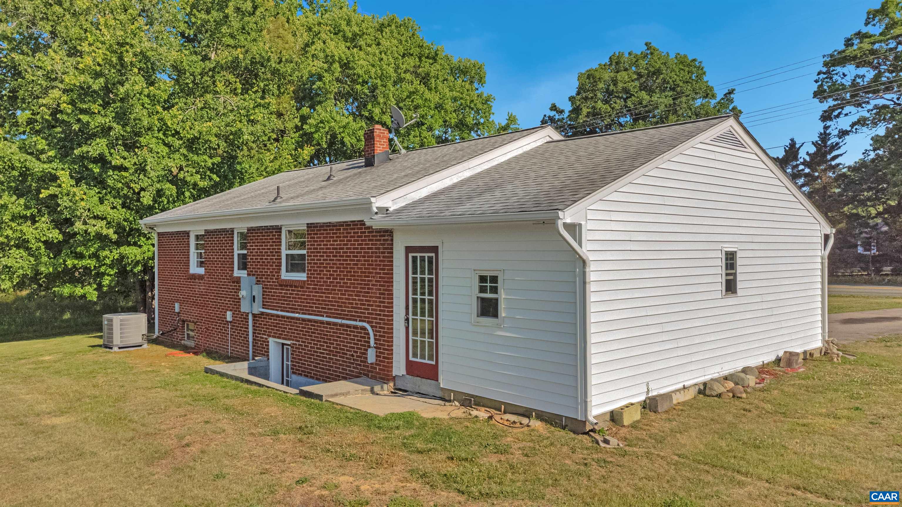 712 FREDERICKS HALL RD, BUMPASS, Virginia 23024, 2 Bedrooms Bedrooms, ,1 BathroomBathrooms,Residential,712 FREDERICKS HALL RD,677381 MLS # 677381 712 FREDERICKS HALL RD, BUMPASS, Virginia 23024, 2 Bedrooms Bedrooms, ,1 BathroomBathrooms,Residential,712 FREDERICKS HALL RD,677381 MLS # 677381