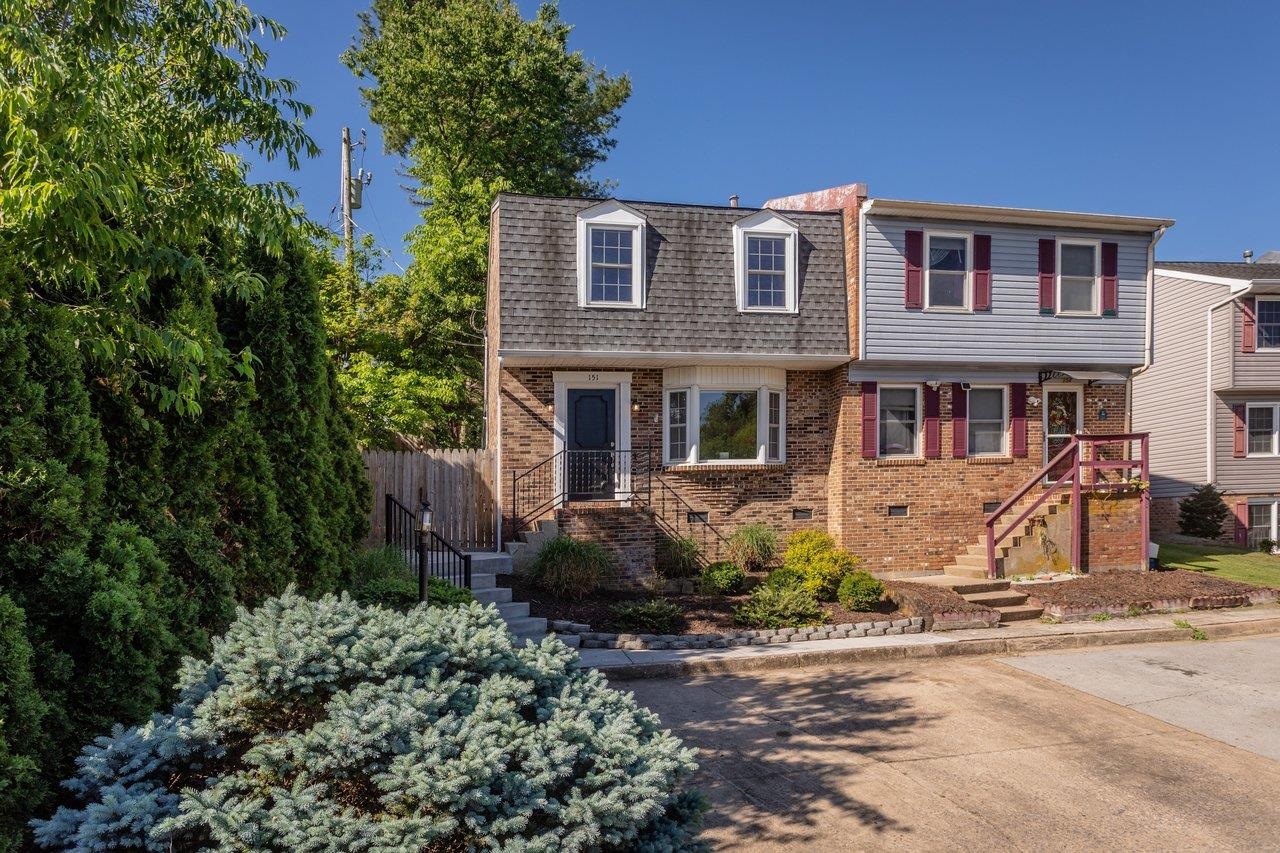 151 WAKEFIELD PL, HARRISONBURG, Virginia 22801, 3 Bedrooms Bedrooms, ,1 BathroomBathrooms,Residential,151 WAKEFIELD PL,677383 MLS # 677383 151 WAKEFIELD PL, HARRISONBURG, Virginia 22801, 3 Bedrooms Bedrooms, ,1 BathroomBathrooms,Residential,151 WAKEFIELD PL,677383 MLS # 677383