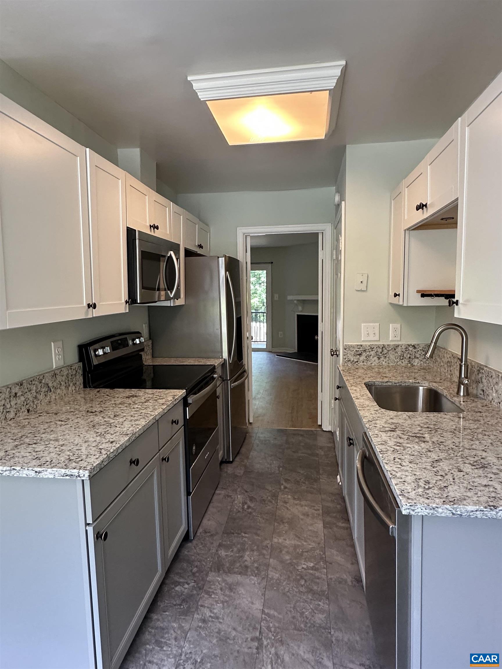 154 BRANDYWINE CT, CHARLOTTESVILLE, Virginia 22901, 2 Bedrooms Bedrooms, ,3 BathroomsBathrooms,Residential,154 BRANDYWINE CT,677388 MLS # 677388