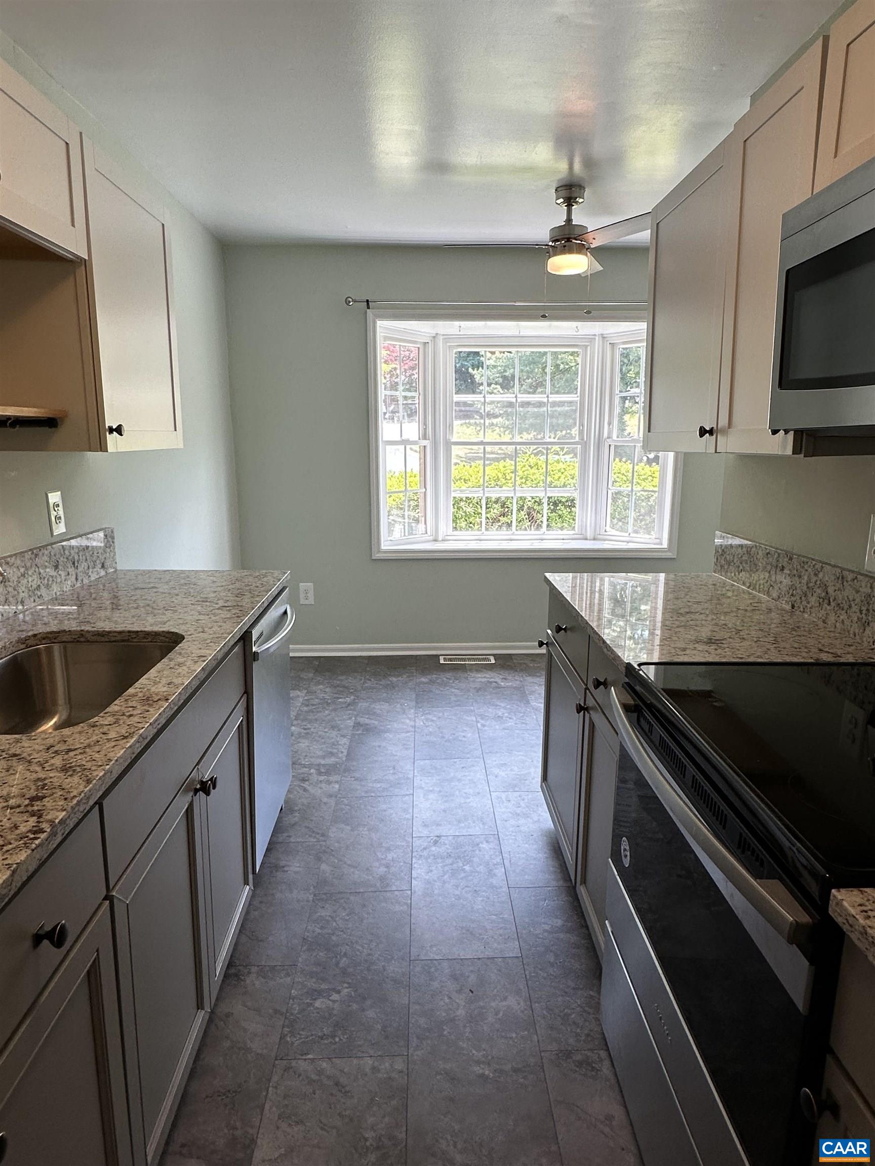 154 BRANDYWINE CT, CHARLOTTESVILLE, Virginia 22901, 2 Bedrooms Bedrooms, ,3 BathroomsBathrooms,Residential,154 BRANDYWINE CT,677388 MLS # 677388