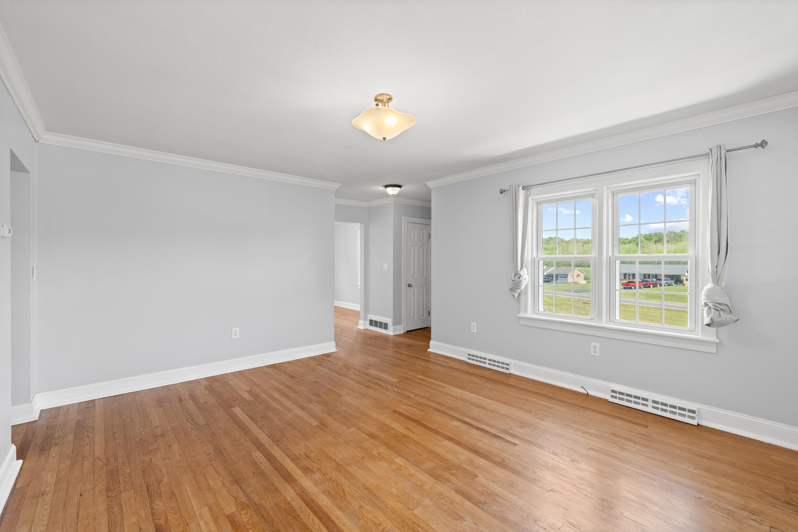 3246 CHURCHVILLE AVE, STAUNTON, Virginia 24401, 3 Bedrooms Bedrooms, ,2 BathroomsBathrooms,Residential,3246 CHURCHVILLE AVE,677391 MLS # 677391 3246 CHURCHVILLE AVE, STAUNTON, Virginia 24401, 3 Bedrooms Bedrooms, ,2 BathroomsBathrooms,Residential,3246 CHURCHVILLE AVE,677391 MLS # 677391