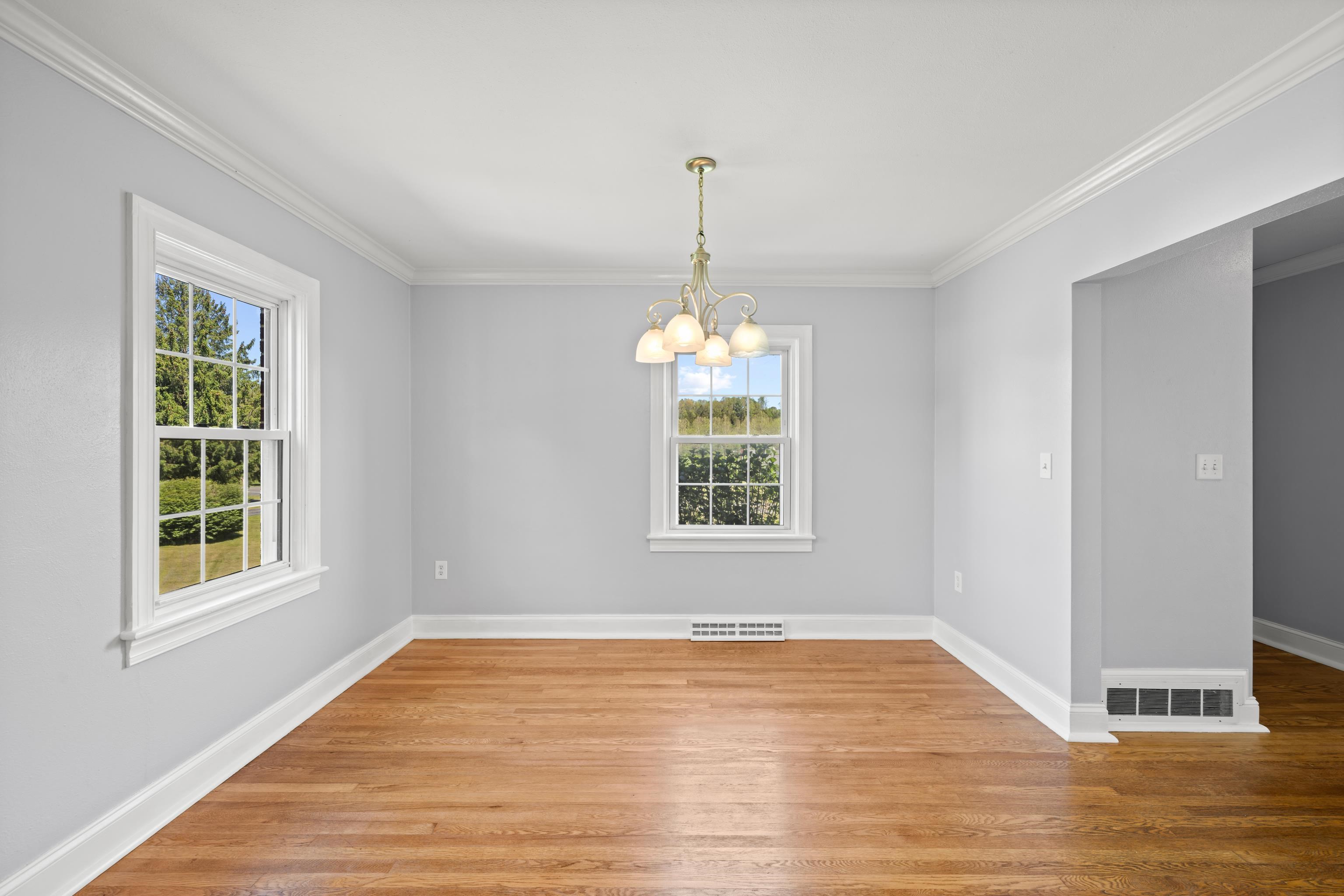 3246 CHURCHVILLE AVE, STAUNTON, Virginia 24401, 3 Bedrooms Bedrooms, ,2 BathroomsBathrooms,Residential,3246 CHURCHVILLE AVE,677391 MLS # 677391 3246 CHURCHVILLE AVE, STAUNTON, Virginia 24401, 3 Bedrooms Bedrooms, ,2 BathroomsBathrooms,Residential,3246 CHURCHVILLE AVE,677391 MLS # 677391