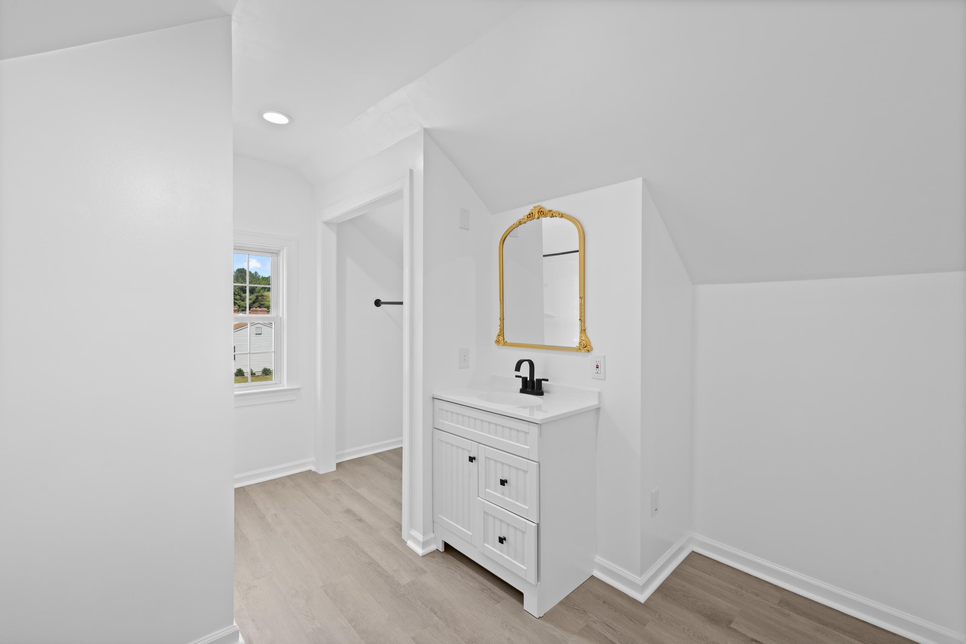 3246 CHURCHVILLE AVE, STAUNTON, Virginia 24401, 3 Bedrooms Bedrooms, ,2 BathroomsBathrooms,Residential,3246 CHURCHVILLE AVE,677391 MLS # 677391 3246 CHURCHVILLE AVE, STAUNTON, Virginia 24401, 3 Bedrooms Bedrooms, ,2 BathroomsBathrooms,Residential,3246 CHURCHVILLE AVE,677391 MLS # 677391