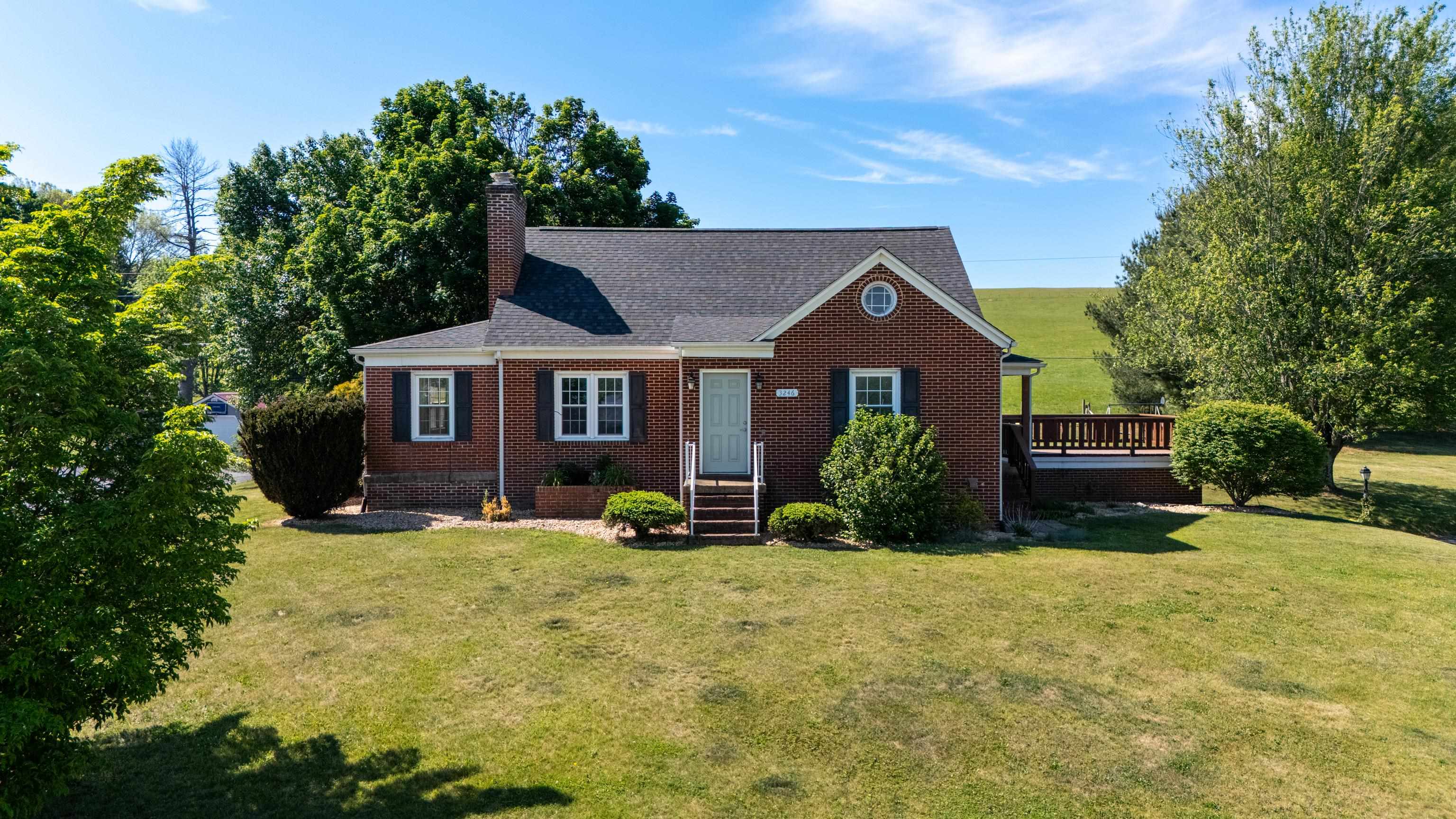 3246 CHURCHVILLE AVE, STAUNTON, Virginia 24401, 3 Bedrooms Bedrooms, ,2 BathroomsBathrooms,Residential,3246 CHURCHVILLE AVE,677391 MLS # 677391 3246 CHURCHVILLE AVE, STAUNTON, Virginia 24401, 3 Bedrooms Bedrooms, ,2 BathroomsBathrooms,Residential,3246 CHURCHVILLE AVE,677391 MLS # 677391